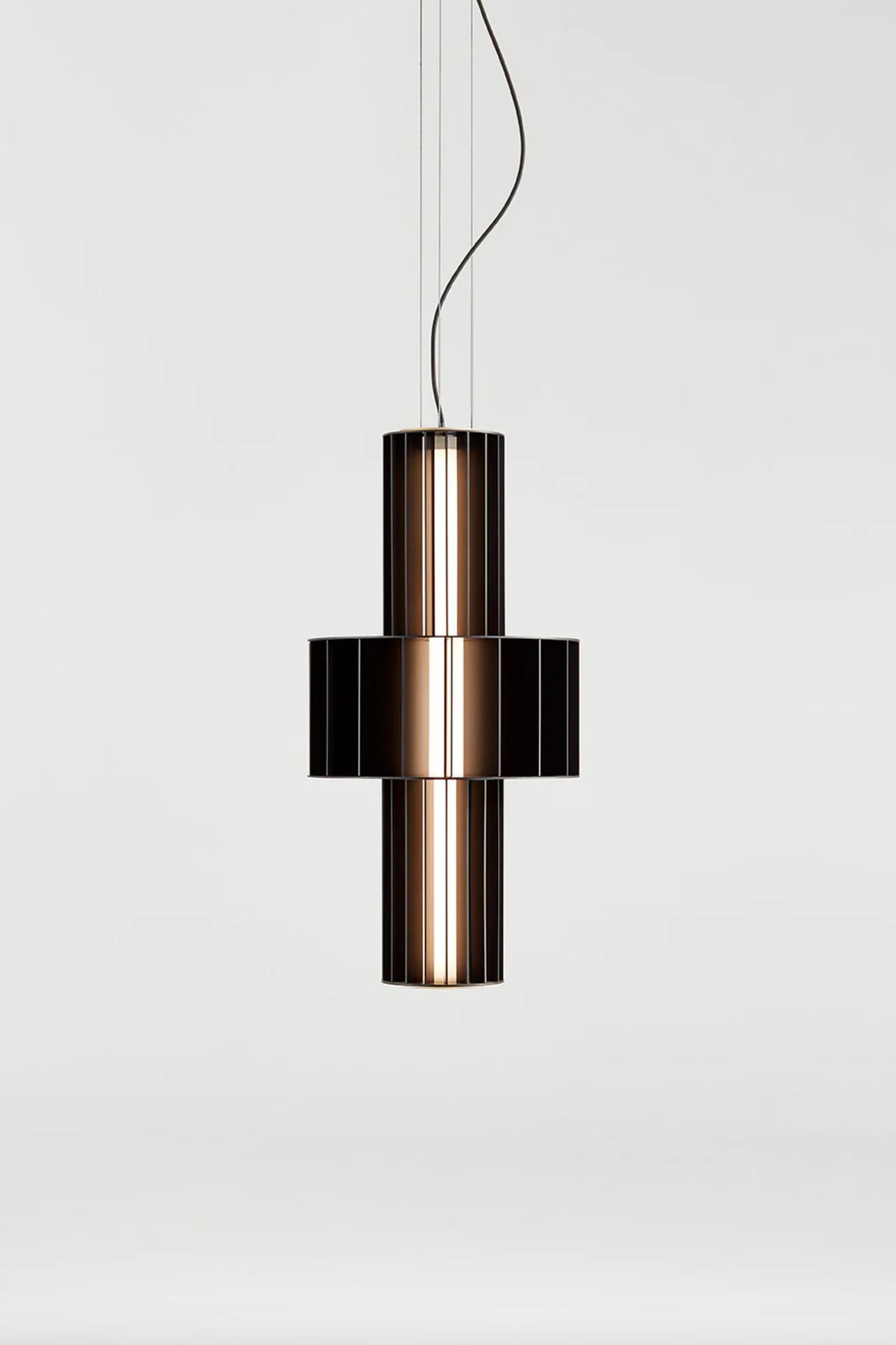 Stephen Burks Babel T Me Lámpara Suspendida Negra Para Parachilna

Lámpara suspendida construida con estructuras de aluminio de diferentes alturas y diámetros. Las estructuras y los colores pueden combinarse aleatoriamente creando figuras parecidas