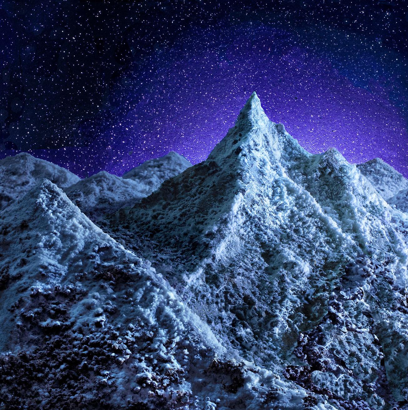 Stephen Dorsett Landscape Photograph – Bergkette bei Nacht