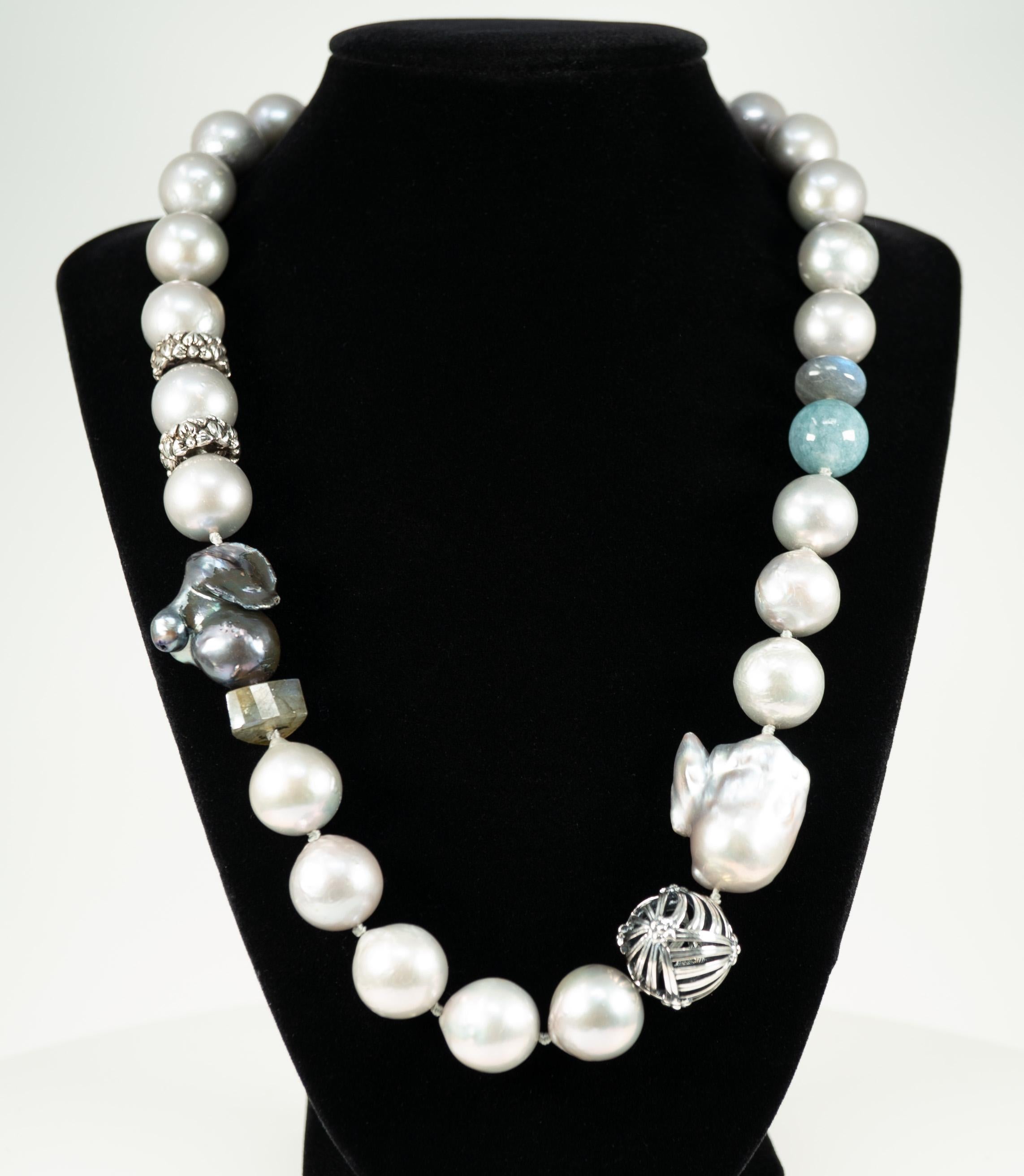 Stephen Dweck Pearl Labradorite Quartz Necklace In Good Condition For Sale In Dallas, TX