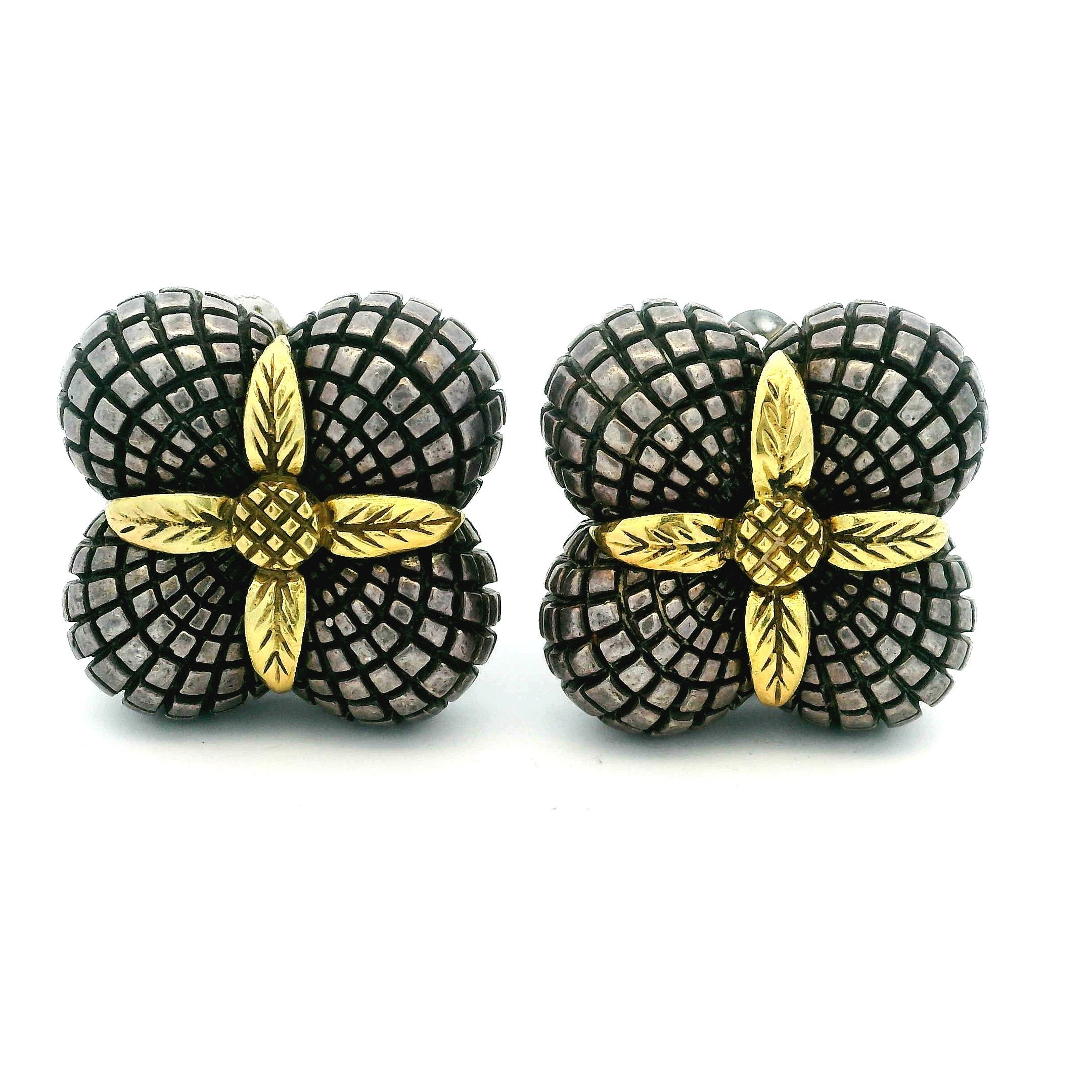 Pendientes de clip florales de plata de ley y oro de 18 quilates Stephen Dweck, 28,6 g en venta 7