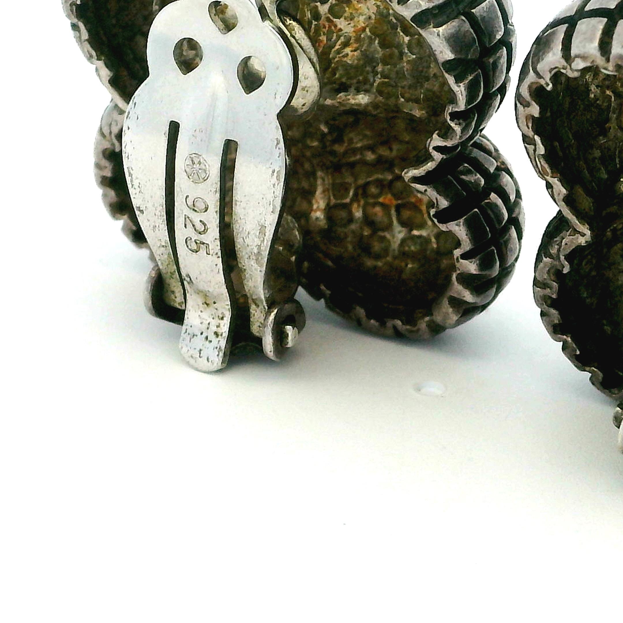 Pendientes de clip florales de plata de ley y oro de 18 quilates Stephen Dweck, 28,6 g en venta 3
