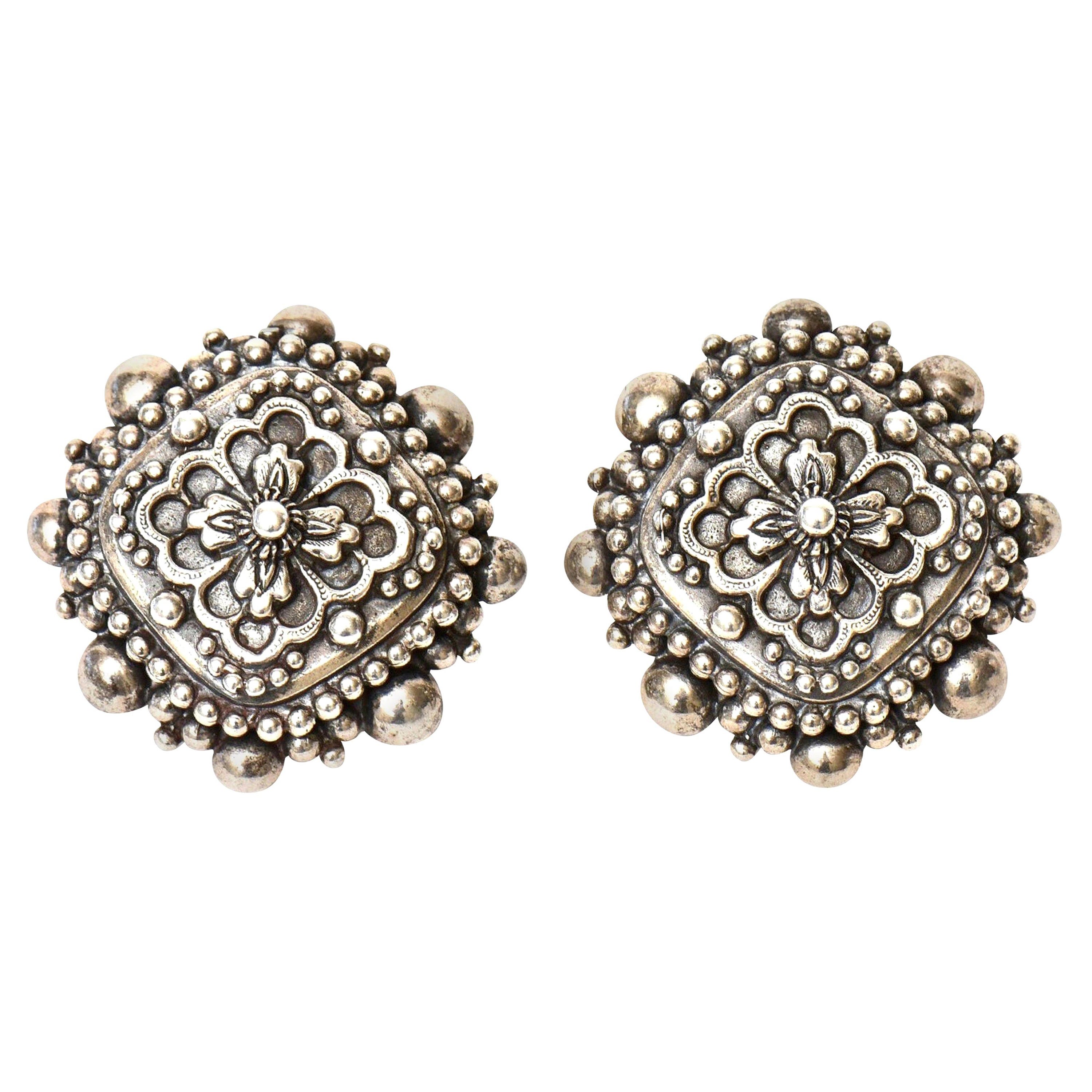 Stephen Dweck Sterling Silver Etruscan Style Clip On Earrings Signed Vintage