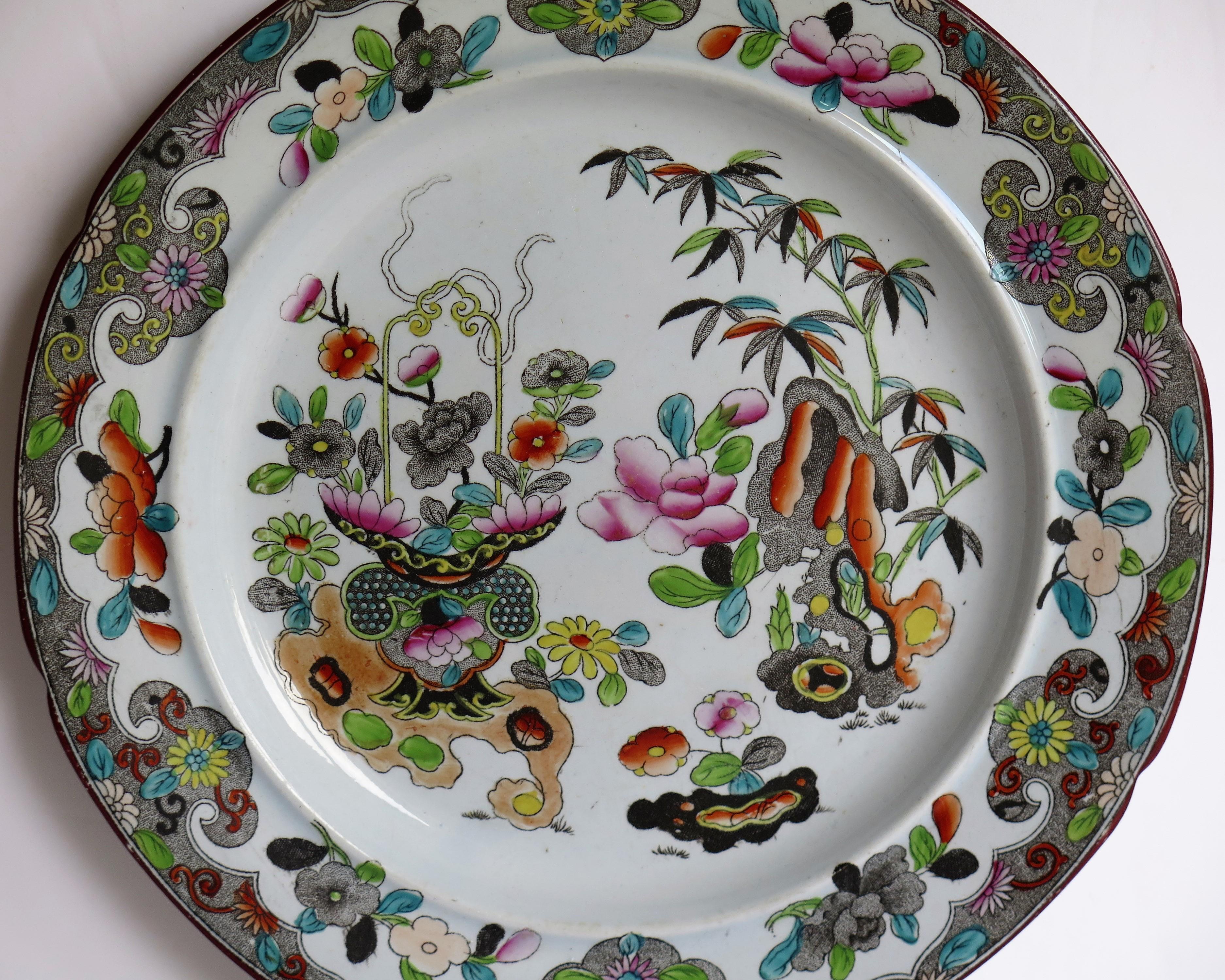 Ironstone Stephen Folch Dinner Plate in Bamboo and Basket Pattern Hand Painted, circa 1825
