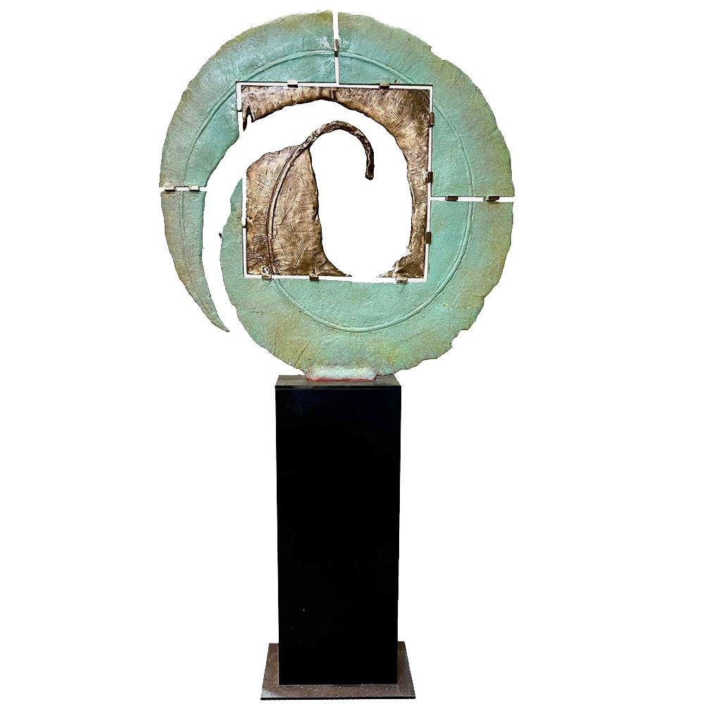 Stephen Glassborow Still-Life Sculpture – Infinity Leaf, Zeitgenössische Bronze-Skulptur