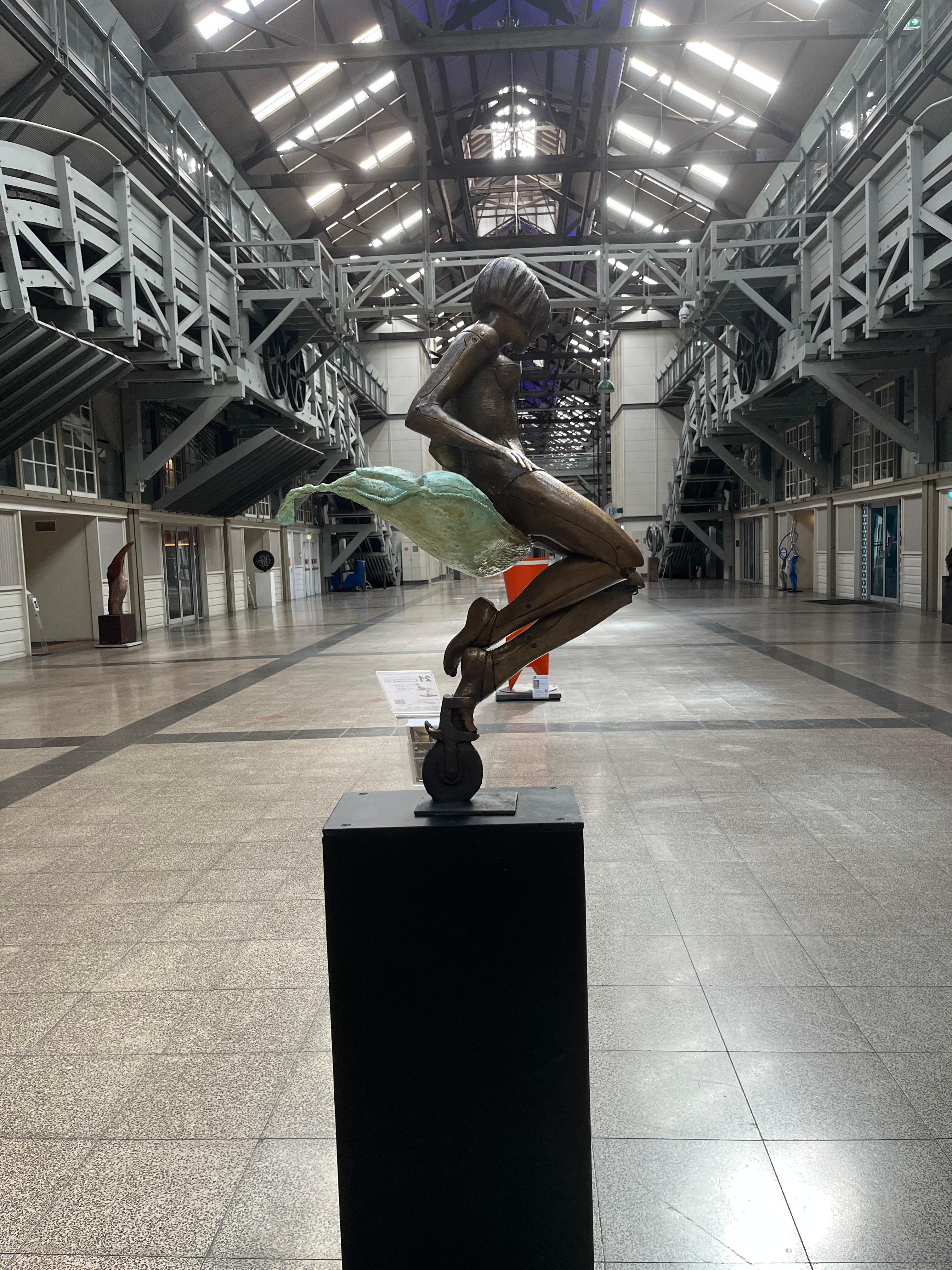 Soft Landing, Contemporary Bronze Sculpture For Sale 7