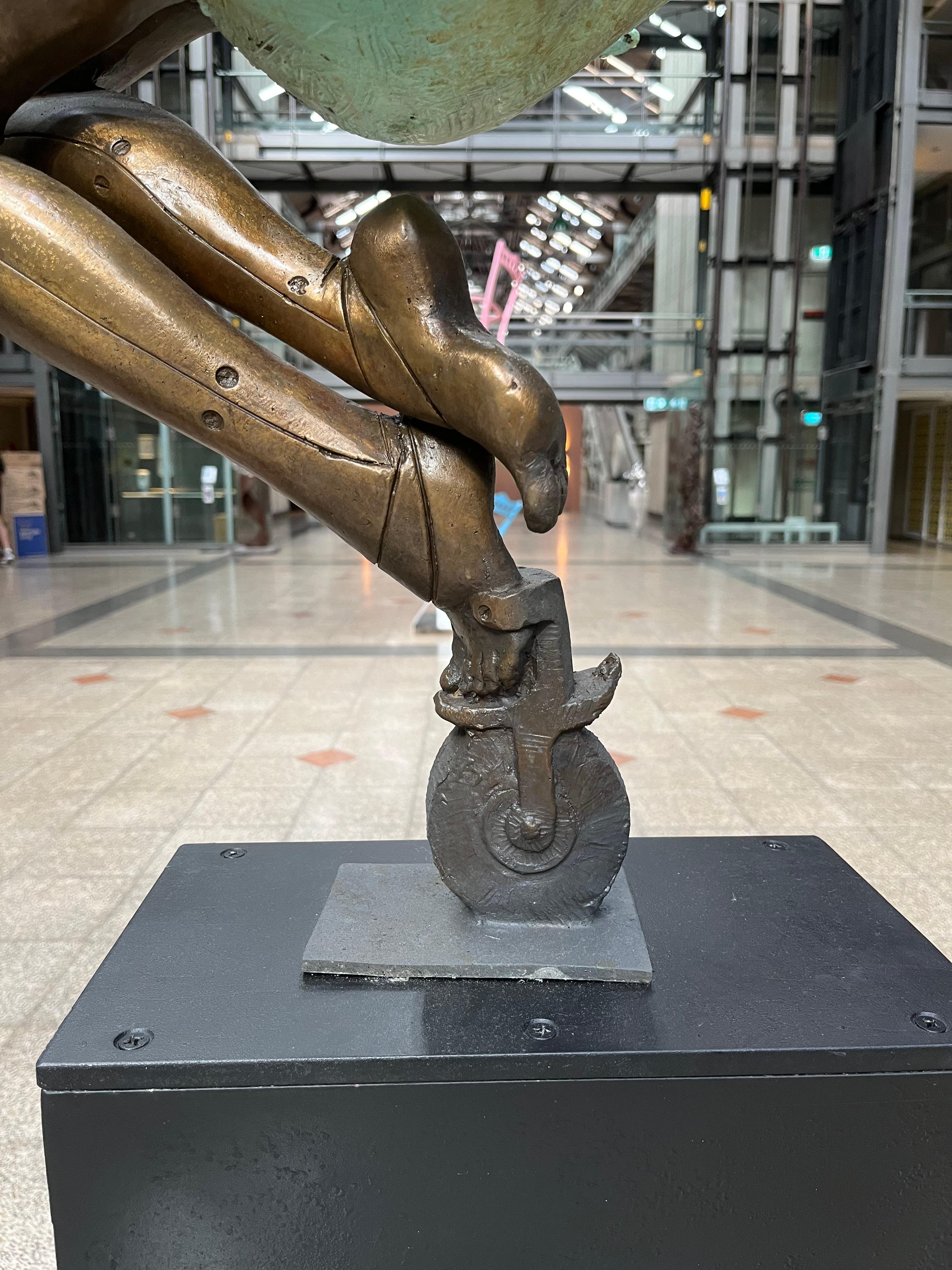 Soft Landing, Contemporary Bronze Sculpture For Sale 3