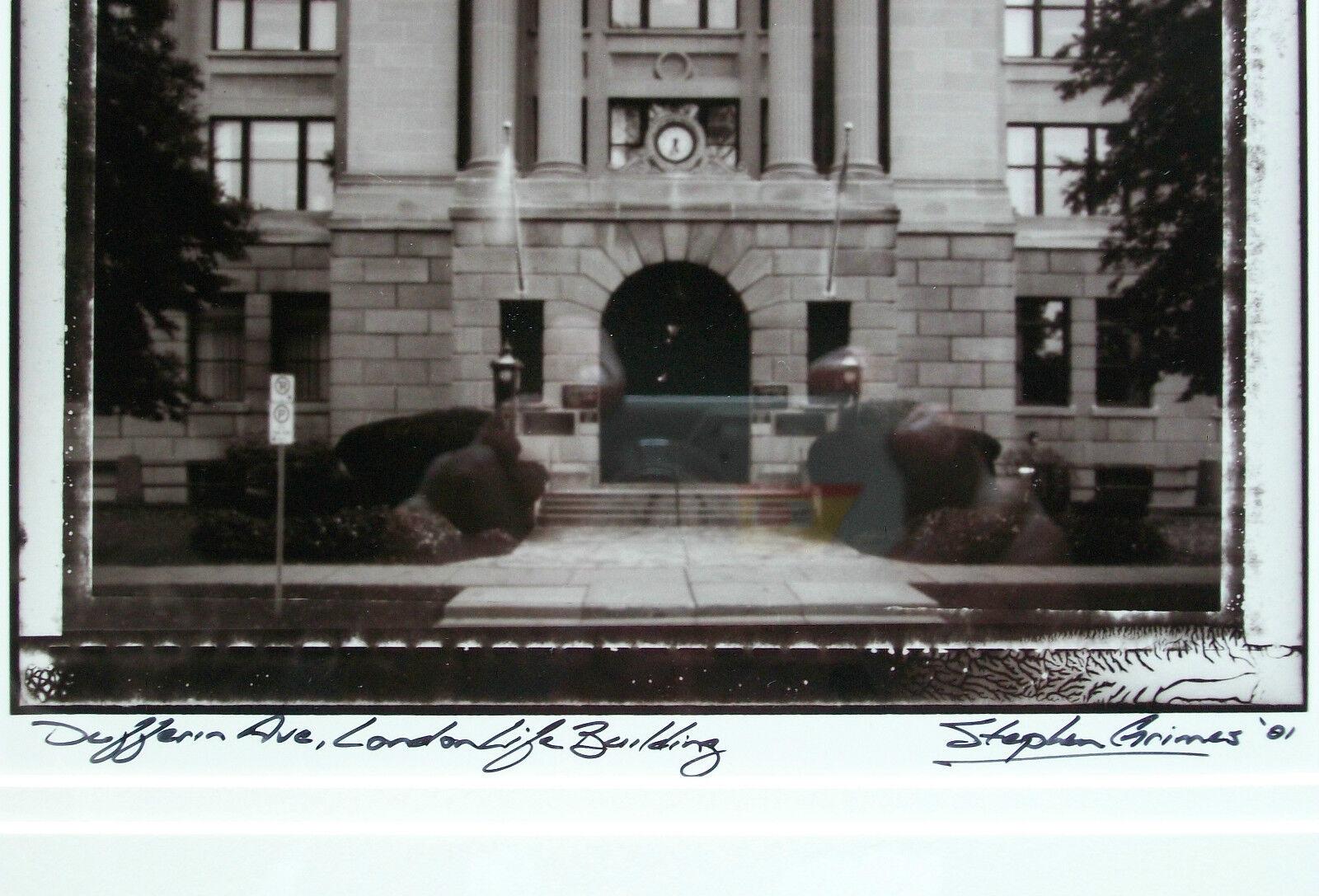 STEPHEN GRIMES - 'London Life Building' - Vintage Photograph - Signed - C. 1981 In Good Condition For Sale In Chatham, ON