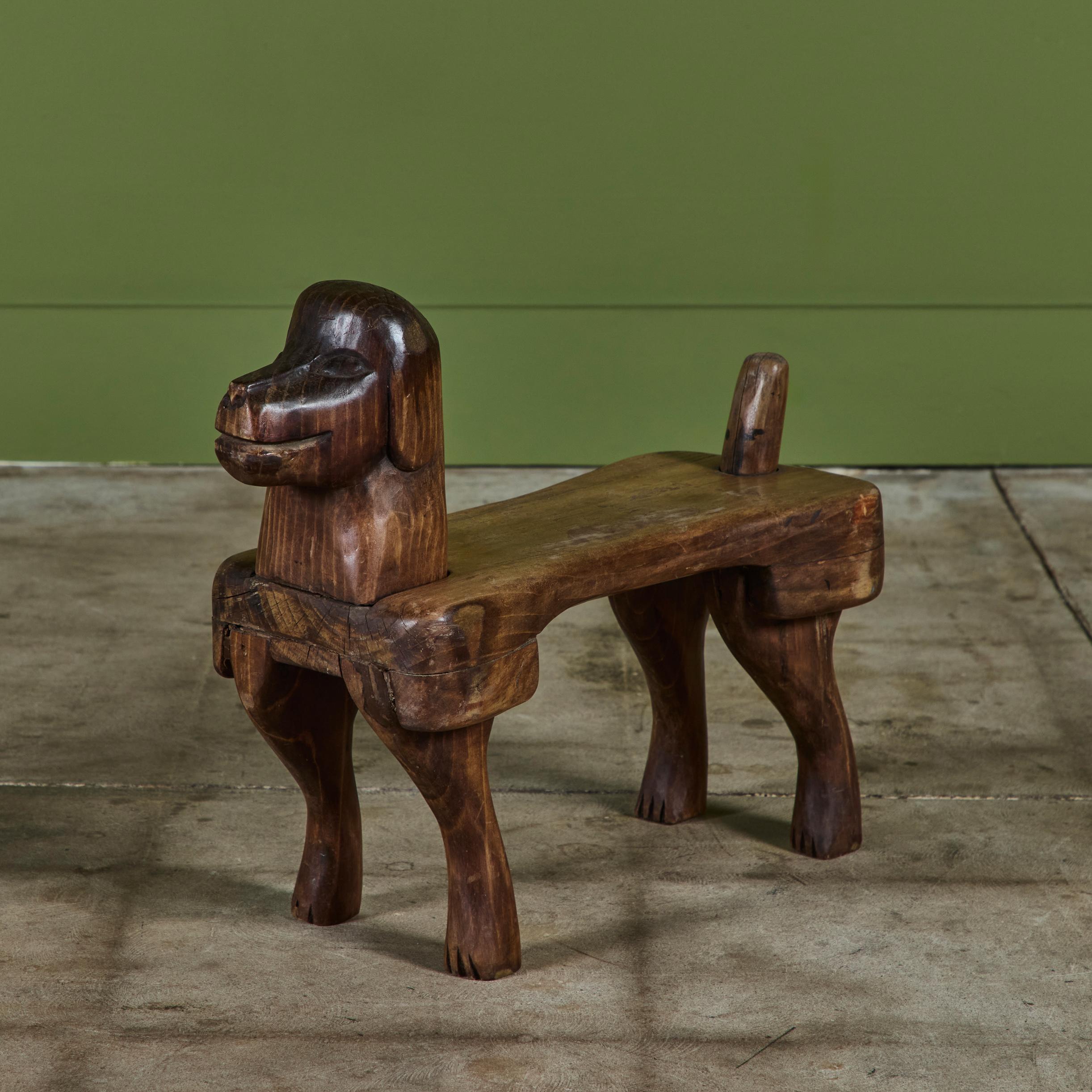 Stephen Huneck Reposapiés de madera tallada con forma de perro en venta 2