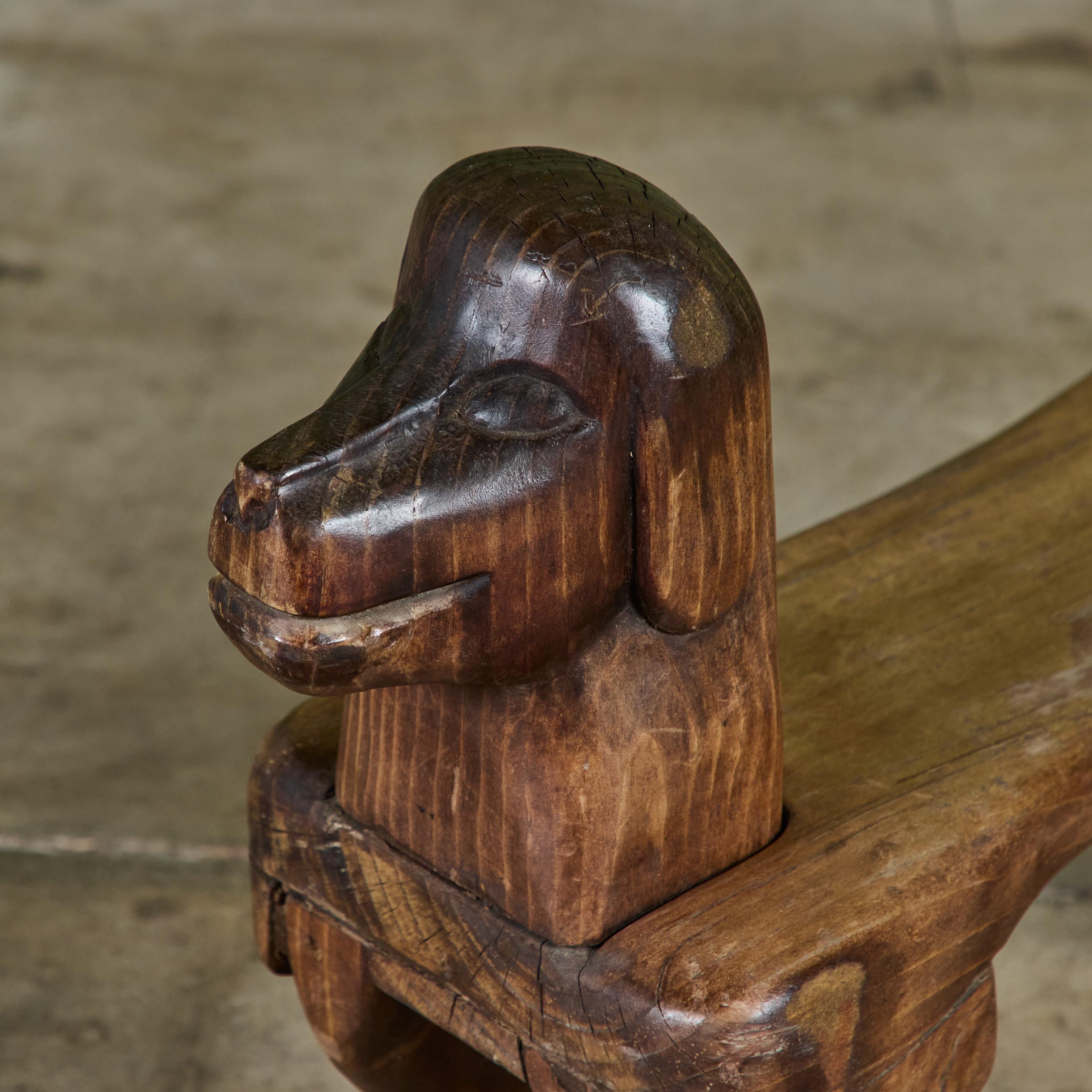 Stephen Huneck Reposapiés de madera tallada con forma de perro en venta 3