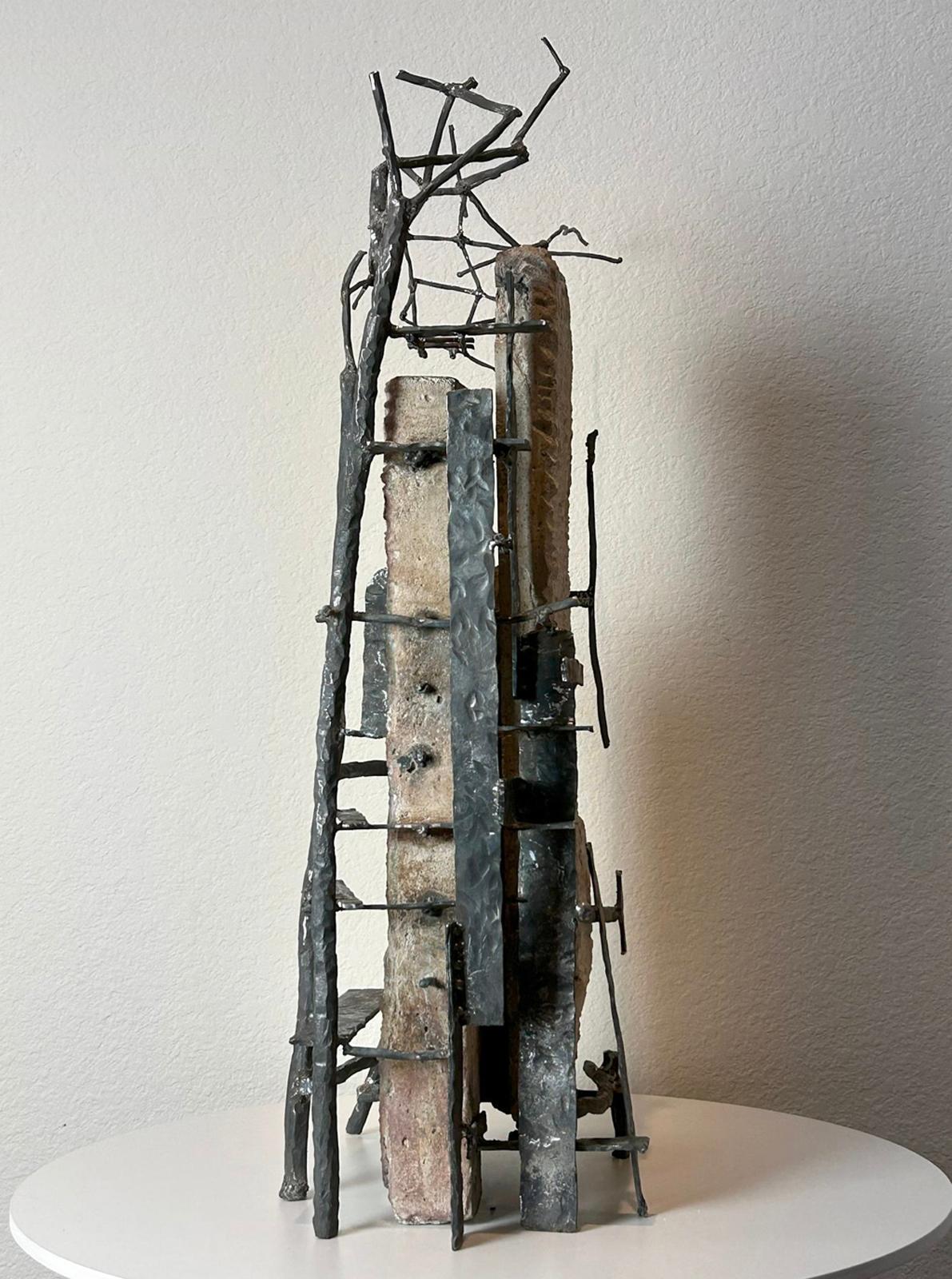 Stephen Lee is a Korean-American sculptor based in Dallas, Texas. Born in South Korea and immigrating to the United States as a teenager, Lee draws from a dual set of cultural influences that inform his work both consciously and subconsciously.

He