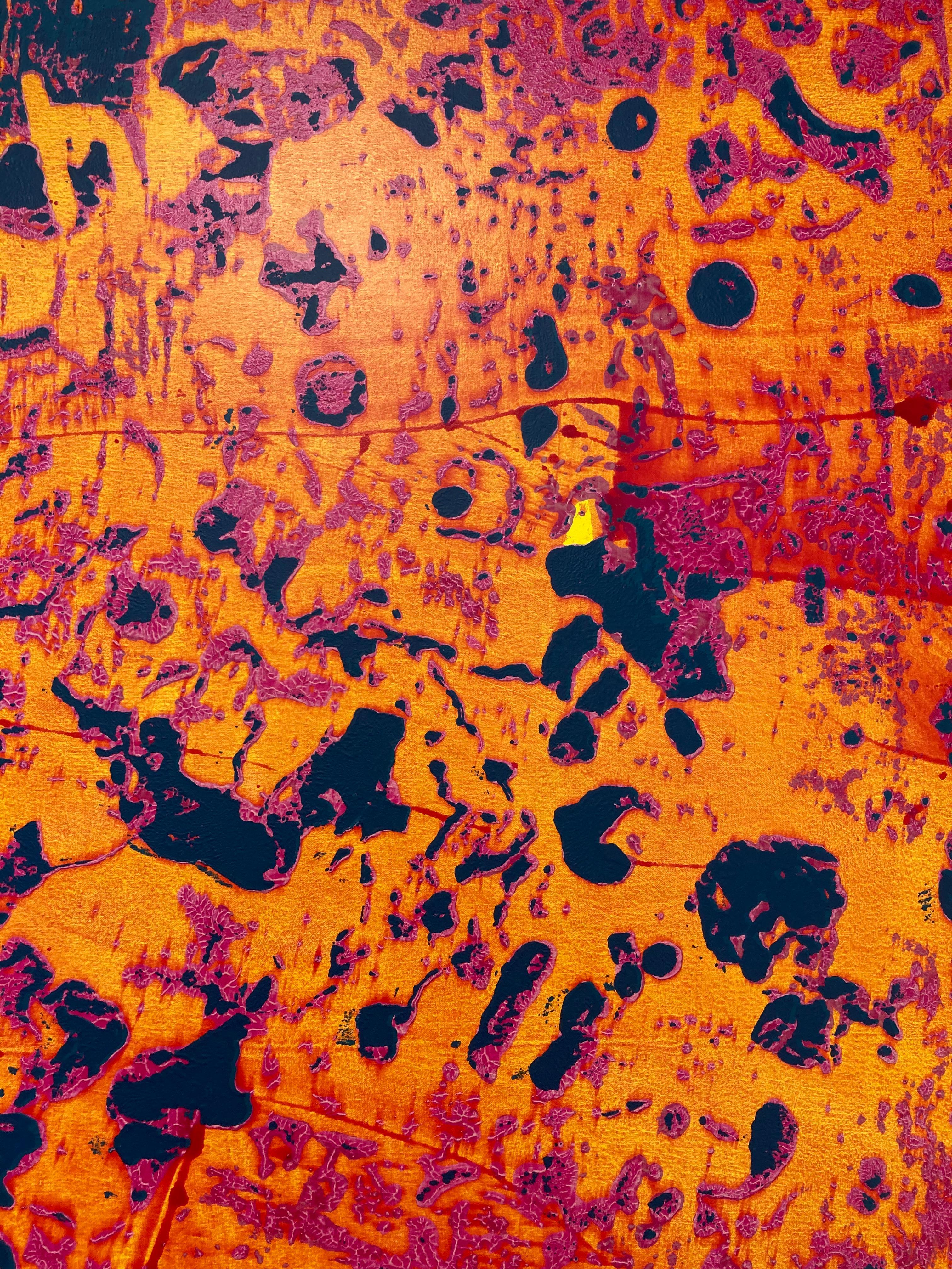 Großes vertikales abstraktes Gemälde in leuchtendem Orange, Gelb, Rosa und Marineblau, P20-0105 2
