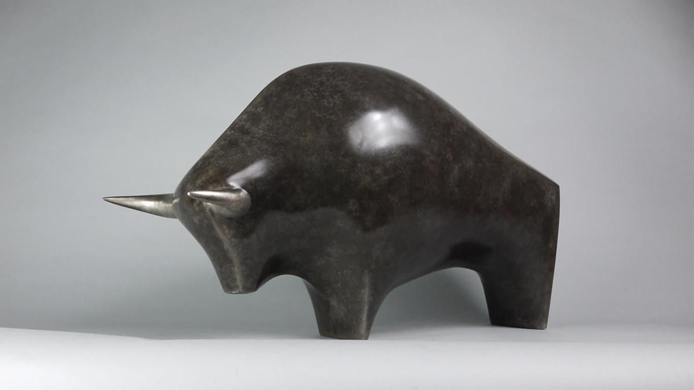 Aurochs  - Contemporary Sculpture by Stephen Page