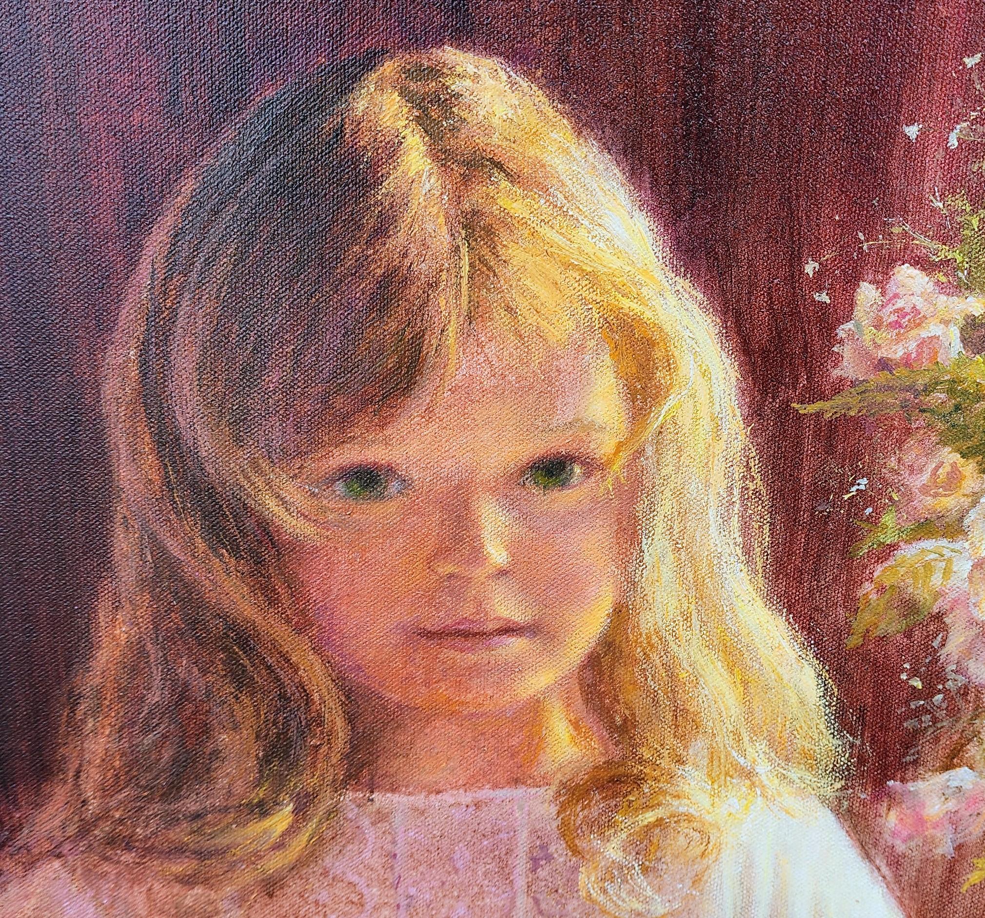 Joven con vestido rosa apoyada en una mesa con un jarrón de rosas rosas, Inglés - Painting Realista de Stephen Pearson