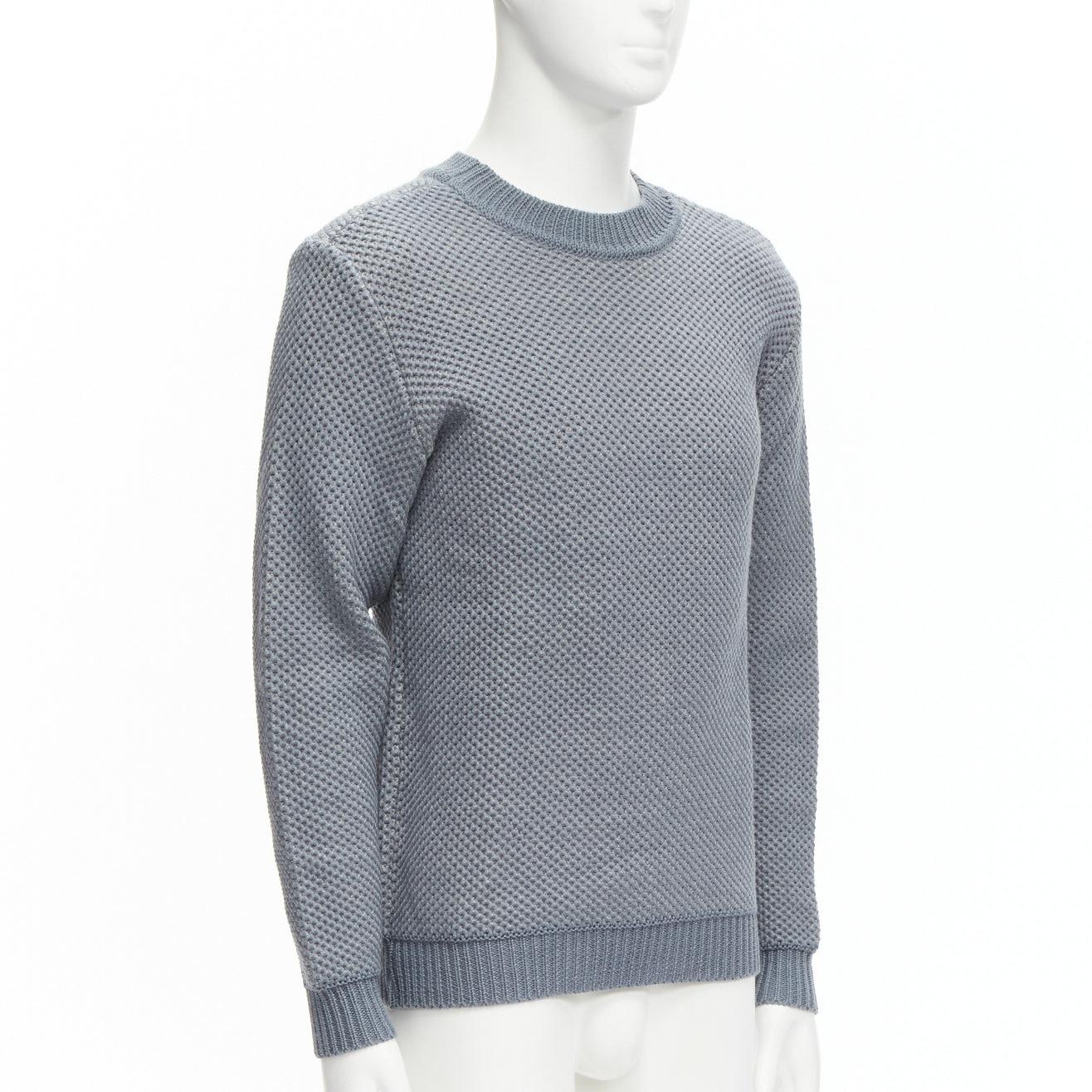 Gray STEPHEN SCHNEIDER 100% textured waffle wool grey crew neck sweater Sz 4 L For Sale