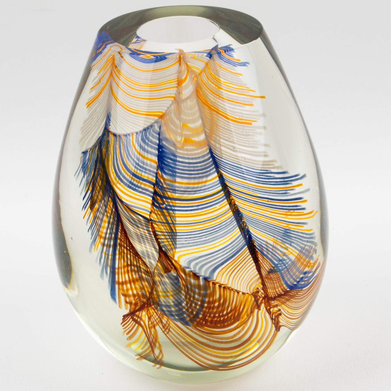 Moderne Stephen Smyers - Vase en verre d'art soufflé moderne à motif de plumes abstraite, 1979 en vente
