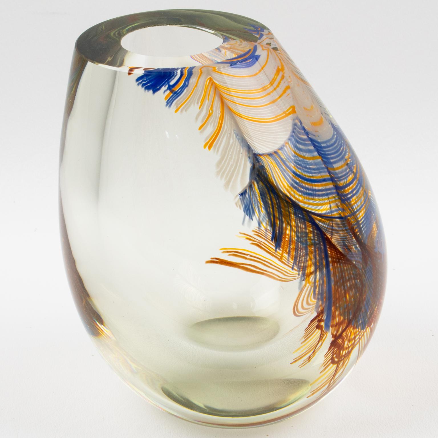 Stephen Smyers Modern Blown Art Glass Vase Abstract Feather Design, 1979 In Excellent Condition In Atlanta, GA