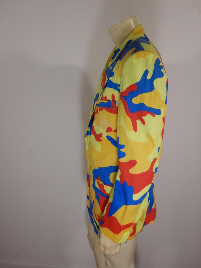 Stephen Sprouse 1988 Andy Warhol camouflage print blazer jacket. 100% cotton, tagged size 42. 

This style of Stephen Sprouse jacket has been shown at the New York Metropolitan Museum of Art.

The jacket is in 