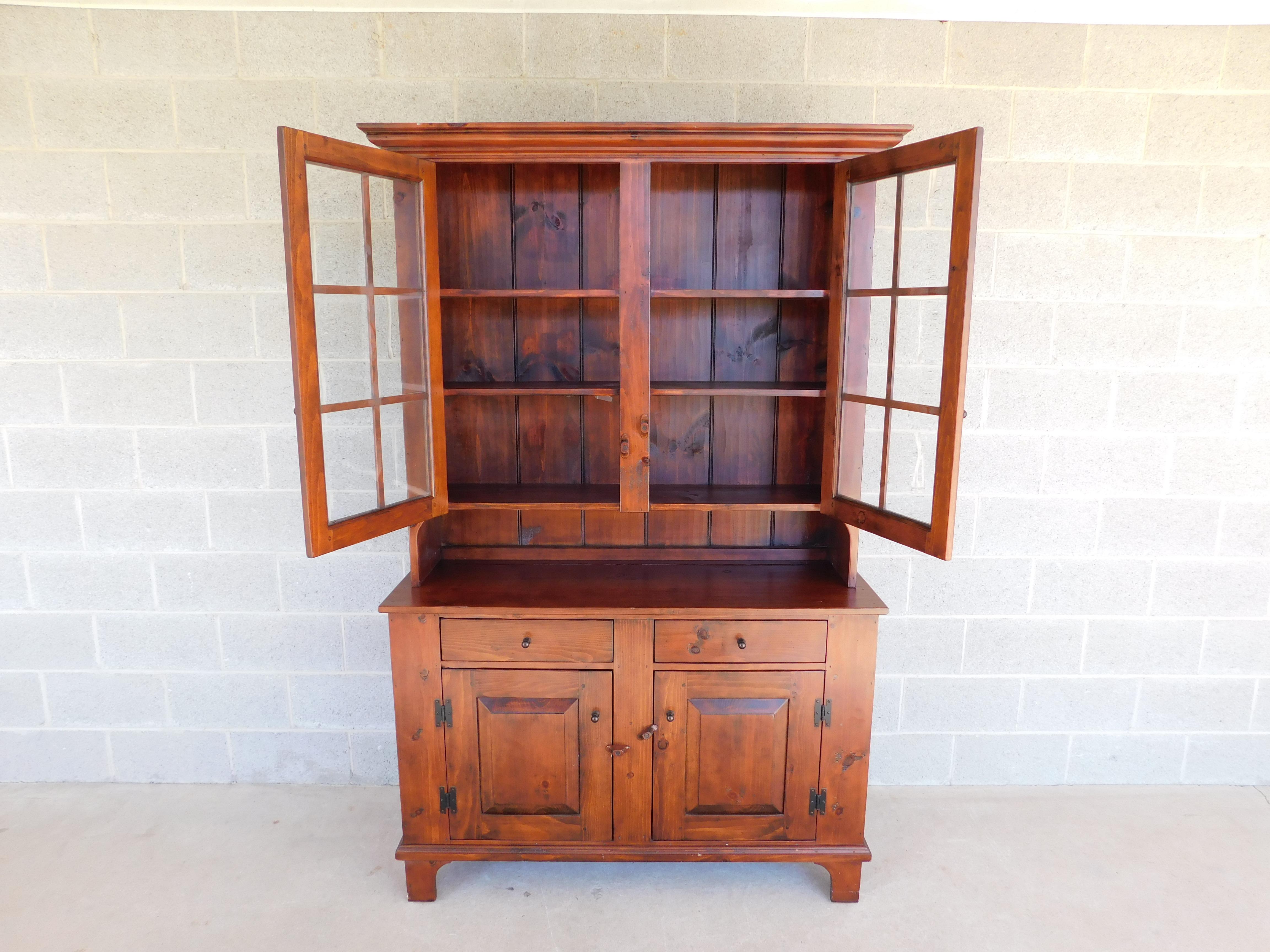 Stephen Von Hohen Bucks Co. Collection Pine Shaker Style 2 Piece Step Back Cabin In Good Condition In Parkesburg, PA