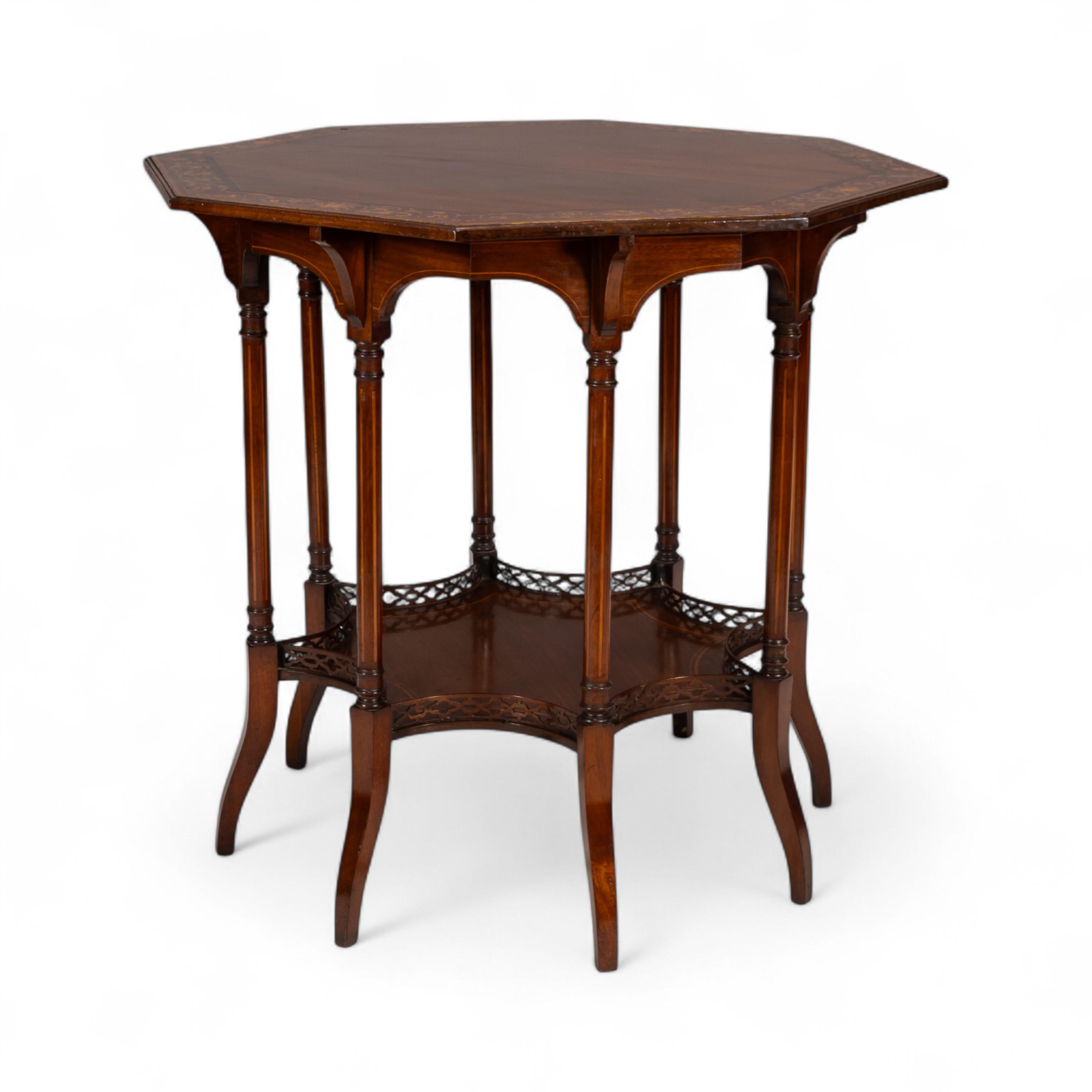 XIX secolo Stephens Webb, di Collinson & Lock. Tavolo da centro ottagonale Aesthetic Movement in vendita
