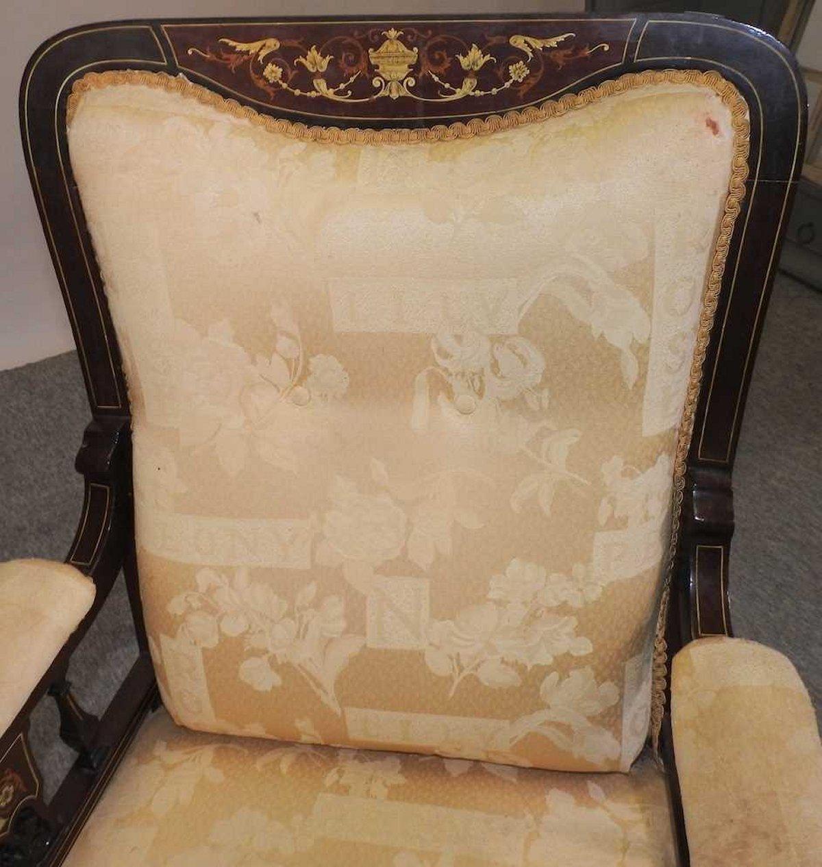 Anglais Stephen Webb pour Collinson & Lock Attr. Fauteuil en acajou marqueté de la fin de l'époque victorienne en vente