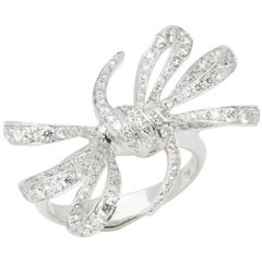 Stephen Webster 18 Karat White Gold Forget Me Knot Pavé Diamond Bow Ring