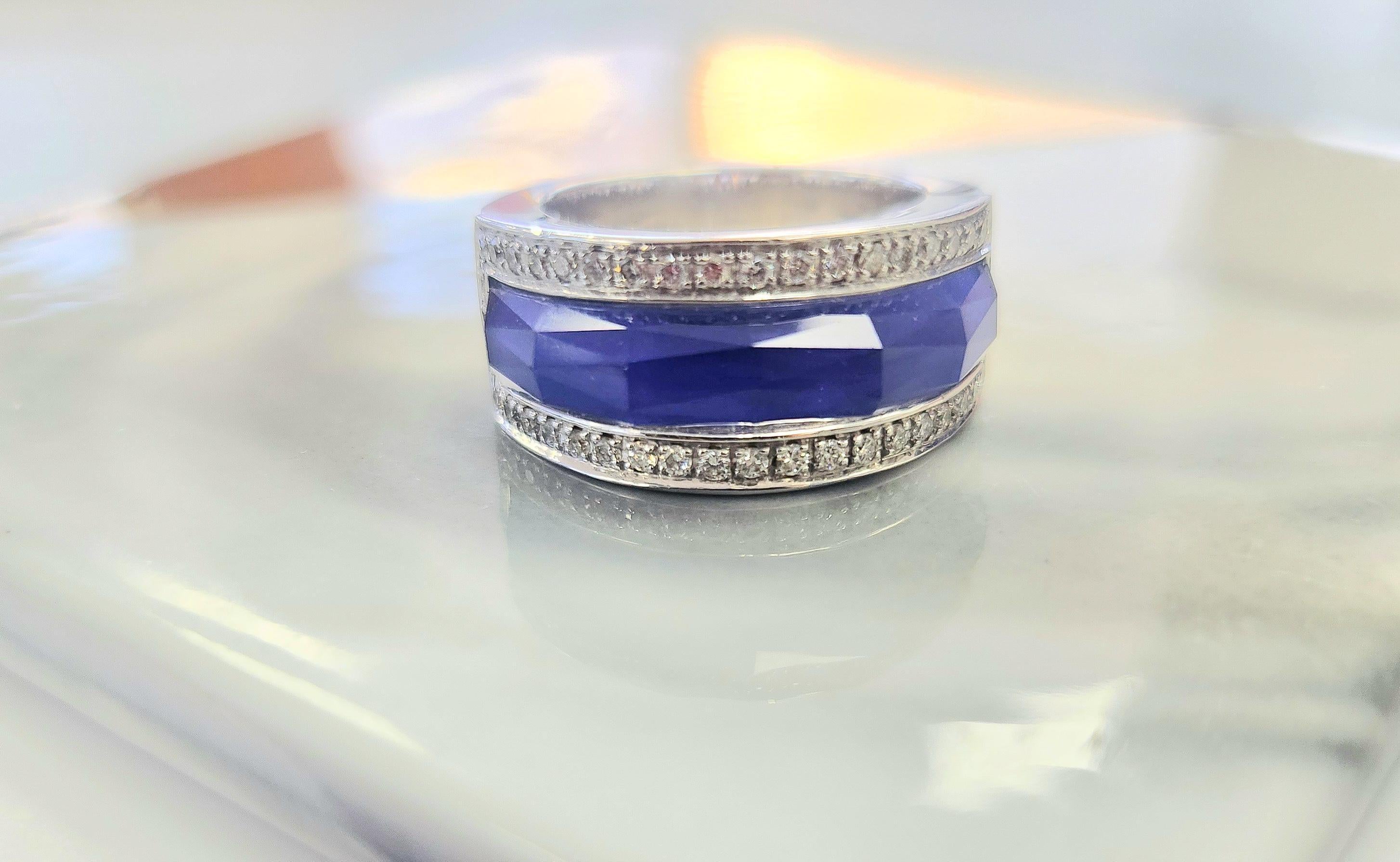 Stephen Webster 18K Weißgold Vivid Blue Crystal Haze und Diamantring (Zeitgenössisch) im Angebot