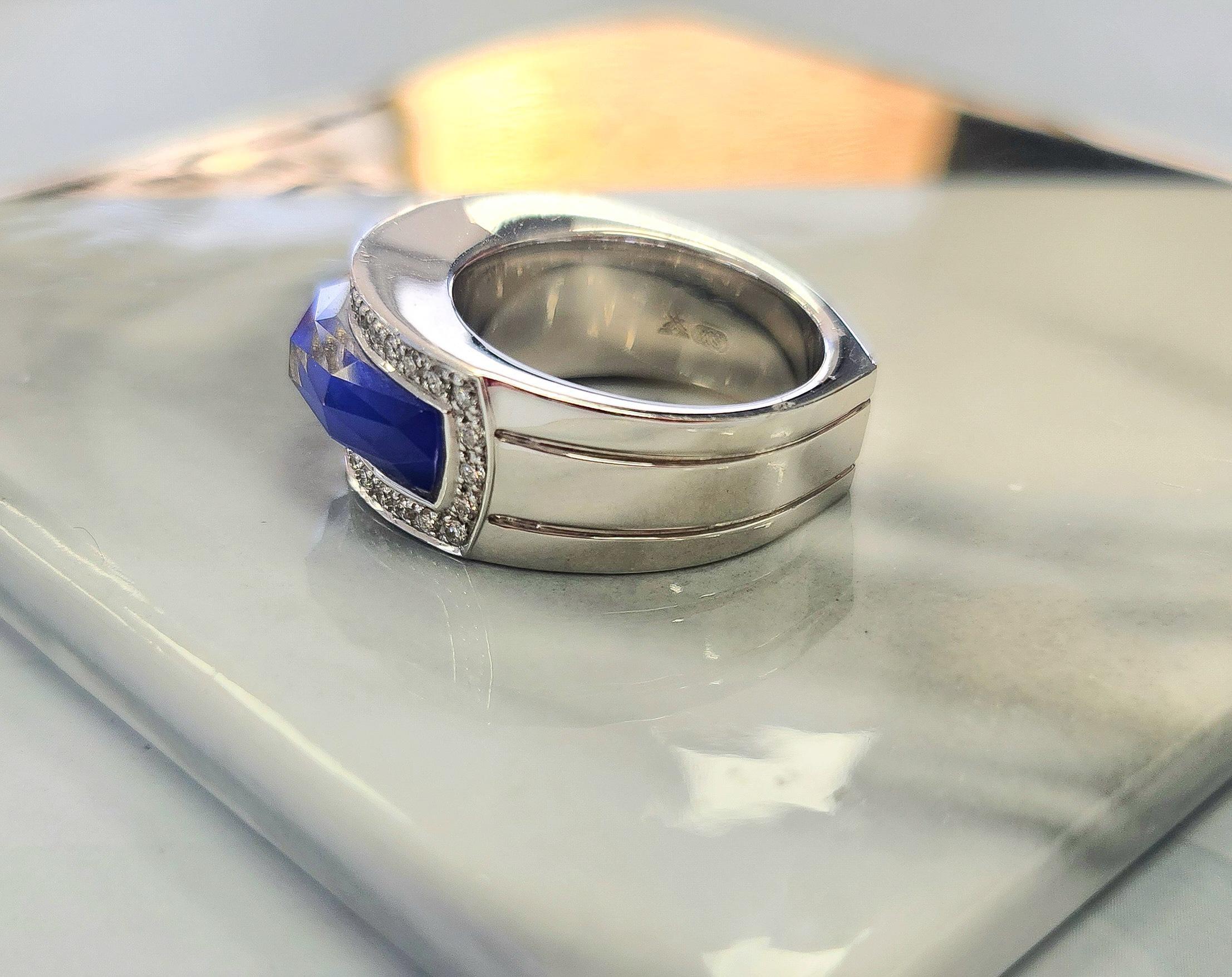 Stephen Webster 18K Weißgold Vivid Blue Crystal Haze und Diamantring (Rundschliff) im Angebot