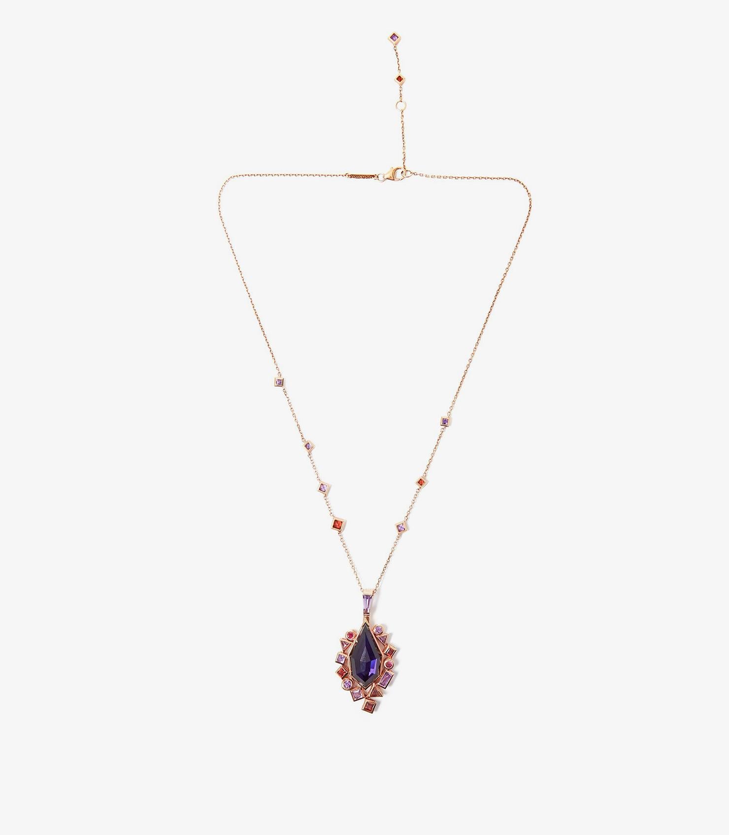 Stephen Webster Amethyst Crystal Haze Gold Struck 18ct Rose Gold Pendant

Product Details
Xupes Ref: COMJ404
Brand: Stephen Webster
Model: Crystal Haze Pendant
Type: Necklace
RRP: £5,450
Material(s): 18ct Rose Gold
Gemstone: Amethyst
Secondary