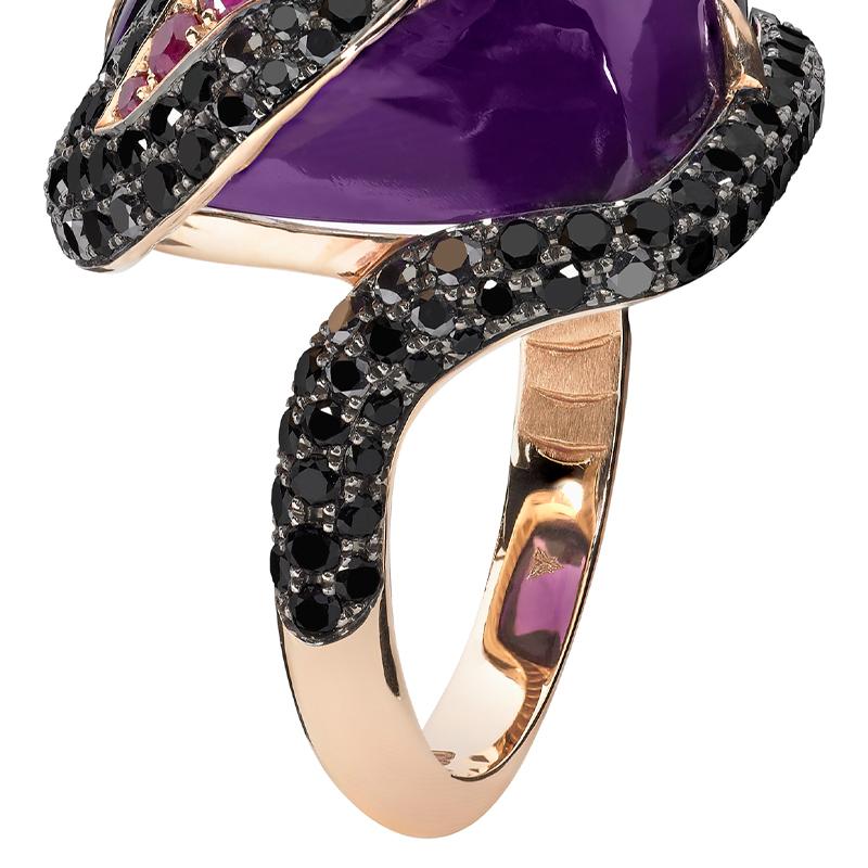Stephen Webster Couture Voyage Cobra Gedrehter Ring aus 18 Karat Roségold und Amethyst (Kegel-Cabochon) im Angebot