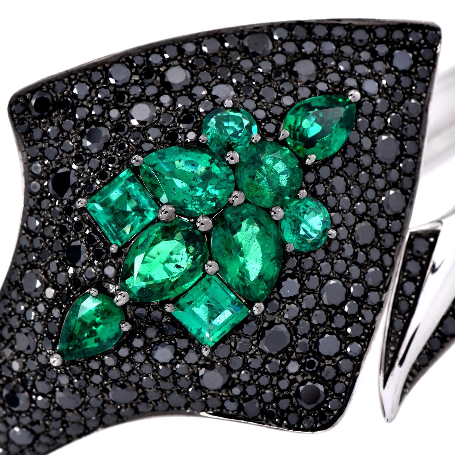 Modern Stephen Webster Diamond Emerald 18K Stingray Cuff Bracelet