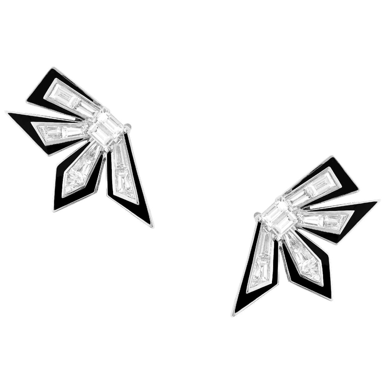 Stephen Webster Dynamite 18 Karat White Gold and White Diamond Cascade Earcuff For Sale