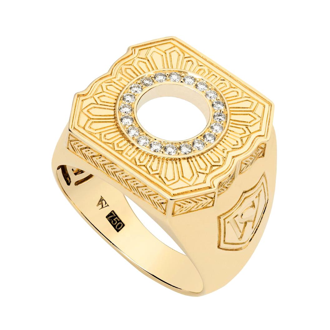 For Sale:  Stephen Webster England Made Me 18ct Yellow Gold and White Diamond Signet Ring