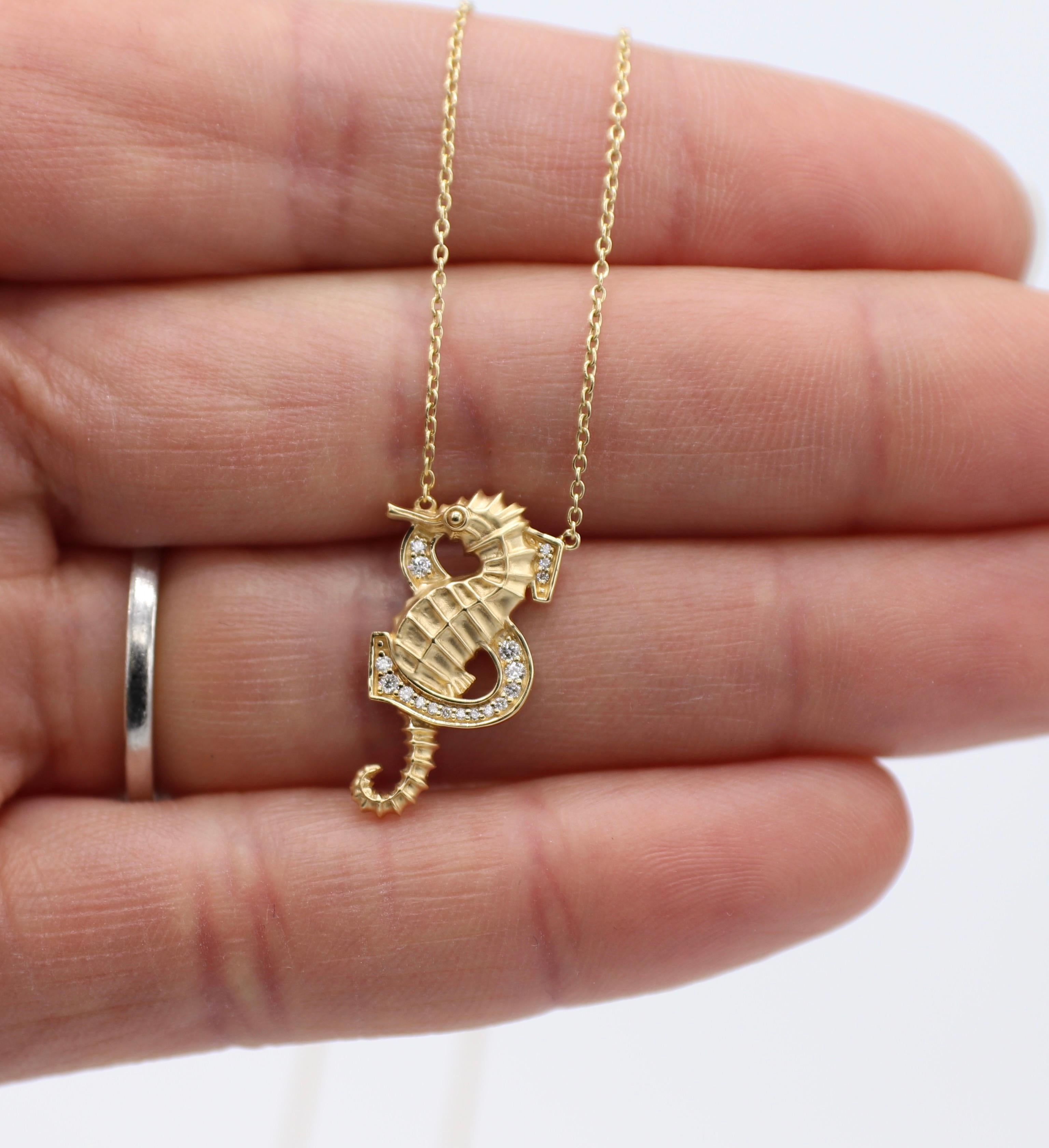 Stephen Webster Fish Tales S is for Seahorse Gold & Natural Diamond Necklace For Sale 1