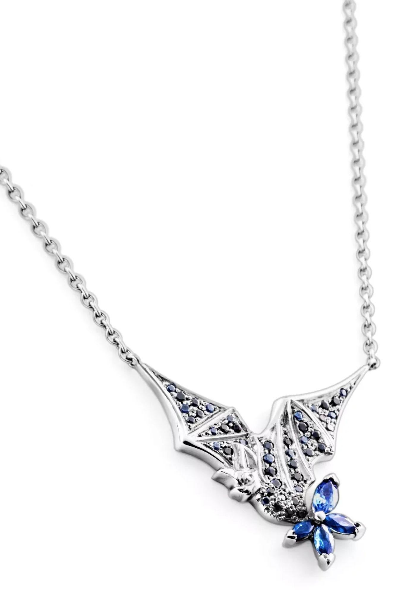 BAT PEND Stephen Webster  Original necklace from the Stephen Webster jewelry company. 
