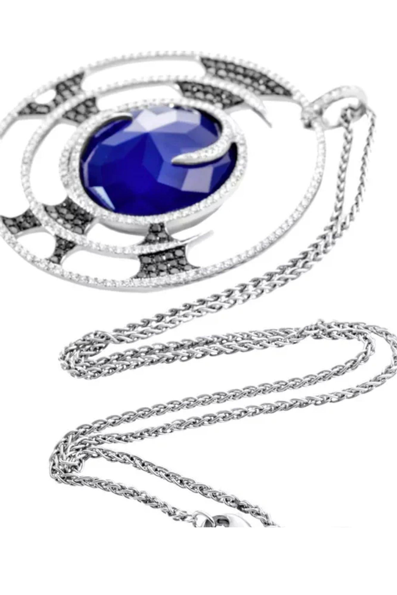  FLYBYNIGH Stephen Webster   Original-Halskette des Schmuckherstellers Stephen Webster. MATERIAL: 18 Karat Weißgold (25,6 g), besetzt mit weißen Diamanten (263 Stück/1,72 ct) und schwarzen Diamanten (103 Stück/0,99 ct) auf geschwärztem Gold, Lapis