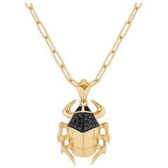 Stephen Webster Pendentif Jitterbug Toro Beetle en or 18 carats et diamants noirs