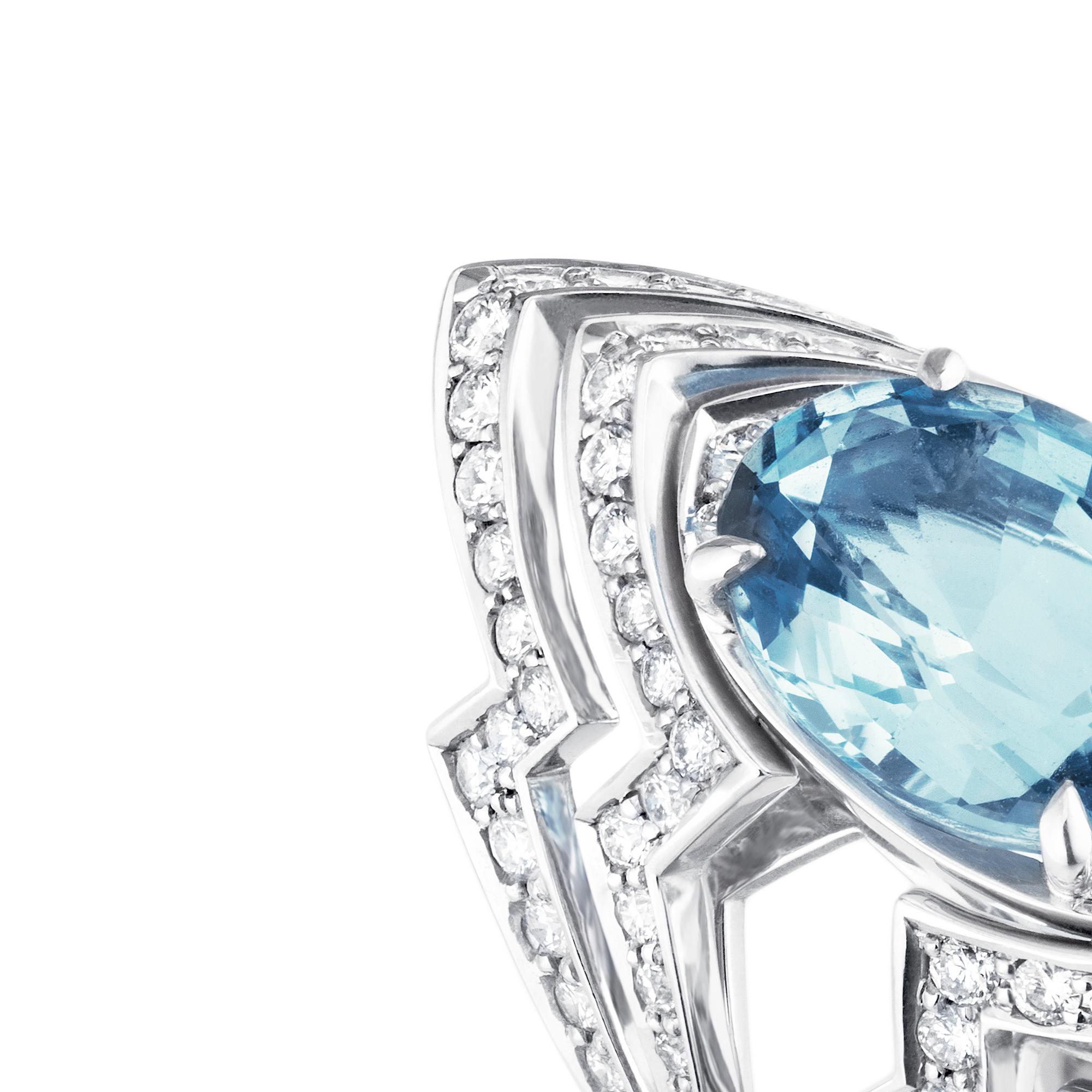 Contemporary Stephen Webster Lady Stardust 18 Karat White Gold and Aquamarine Couture Ring