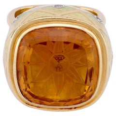 Cocktailring aus 18 Karat Gelbgold mit Sonnenblumen-Intaglio und Citrin und Diamant von Stephen Webster