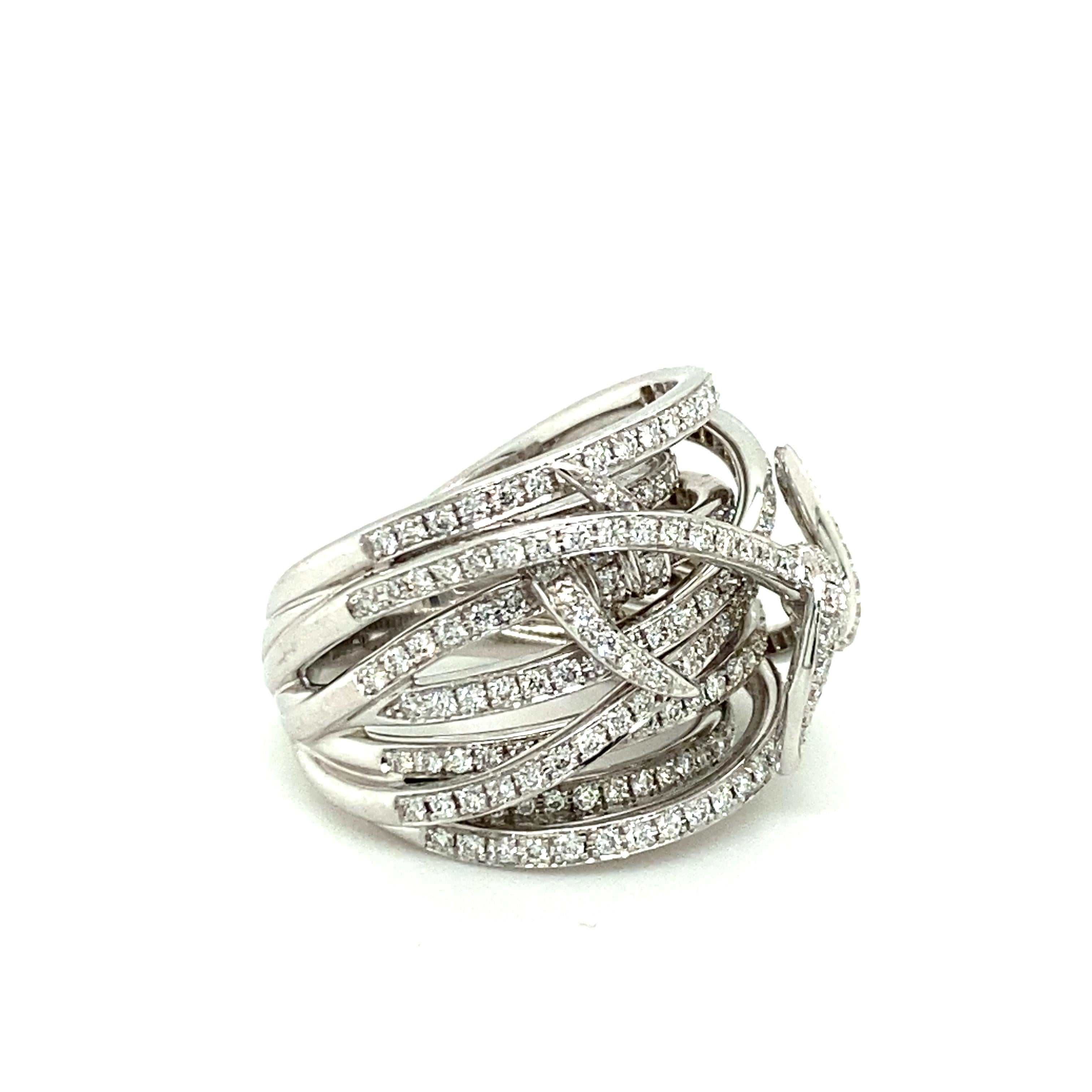 Stephen Webster Thorn Bandeau Ring with Diamonds in 18 Karat White Gold In Excellent Condition In Lucerne, CH