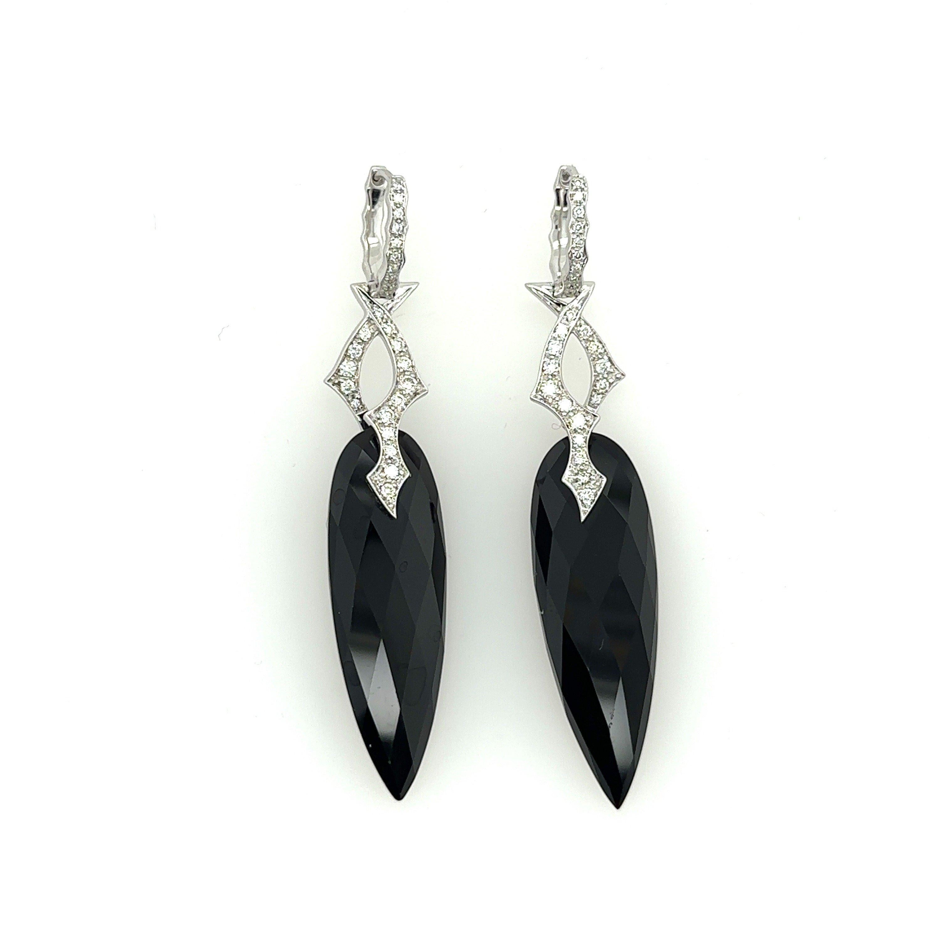 Ohrringe „Thorn“ von Stephen Webster aus 18 Karat Weißgold mit Diamanten und Onyx (Rundschliff)
