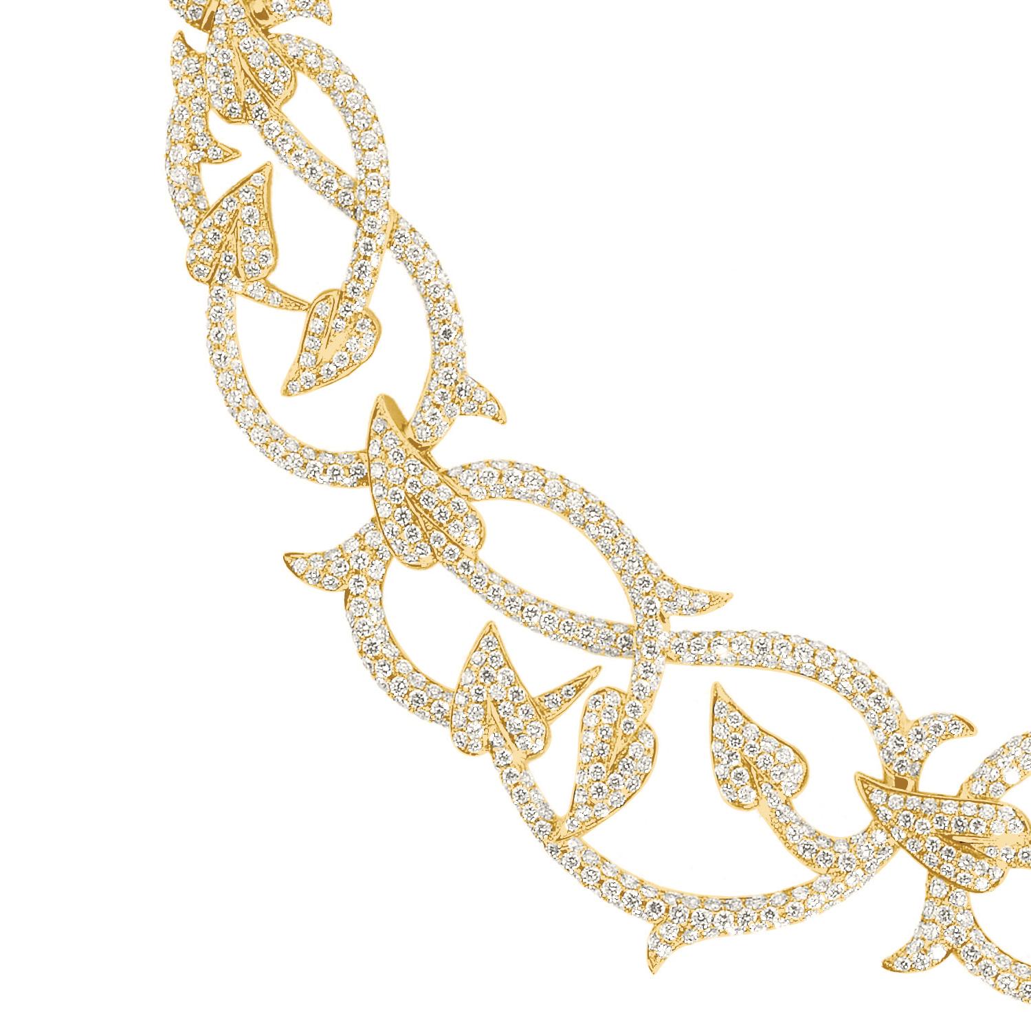 Poison Ivy Collar set in 18ct yellow Gold with white Diamond pavé (14.18ct).

Built on a foundation of 40 years of technical excellence, where Webster began his apprenticeship at the age of 16 in London’s Hatton Garden, this distinctly British