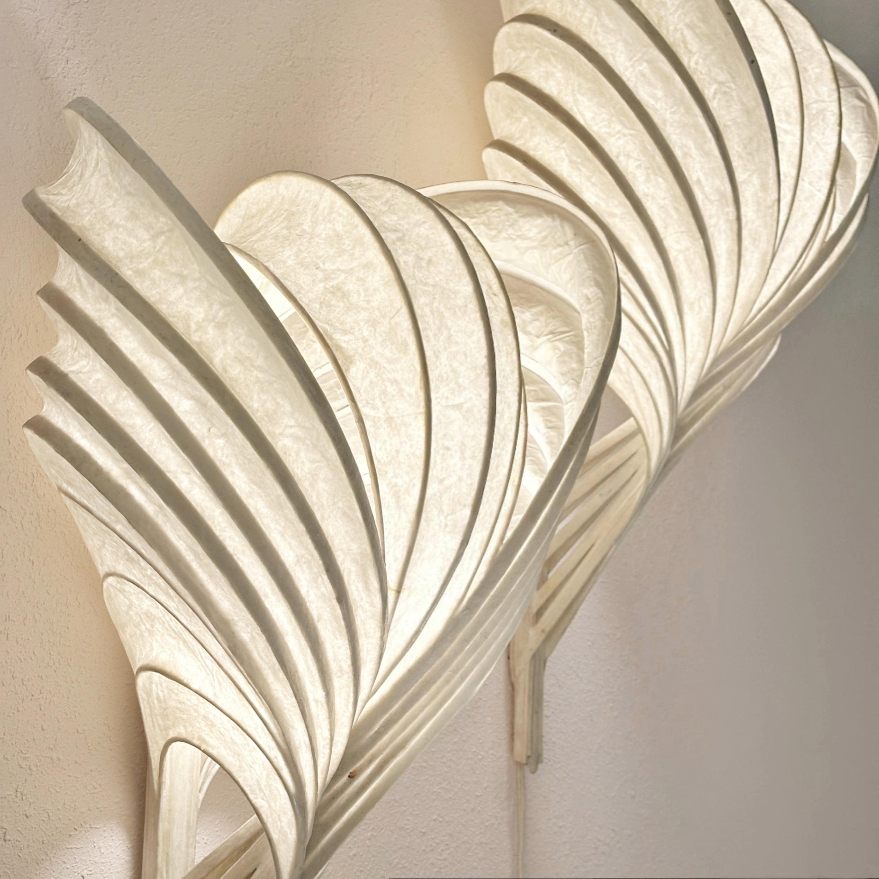 Fait main Paire d'appliques lumineuses sculpturales de Stephen White Eugene, Oregon, vers les années 2000 en vente