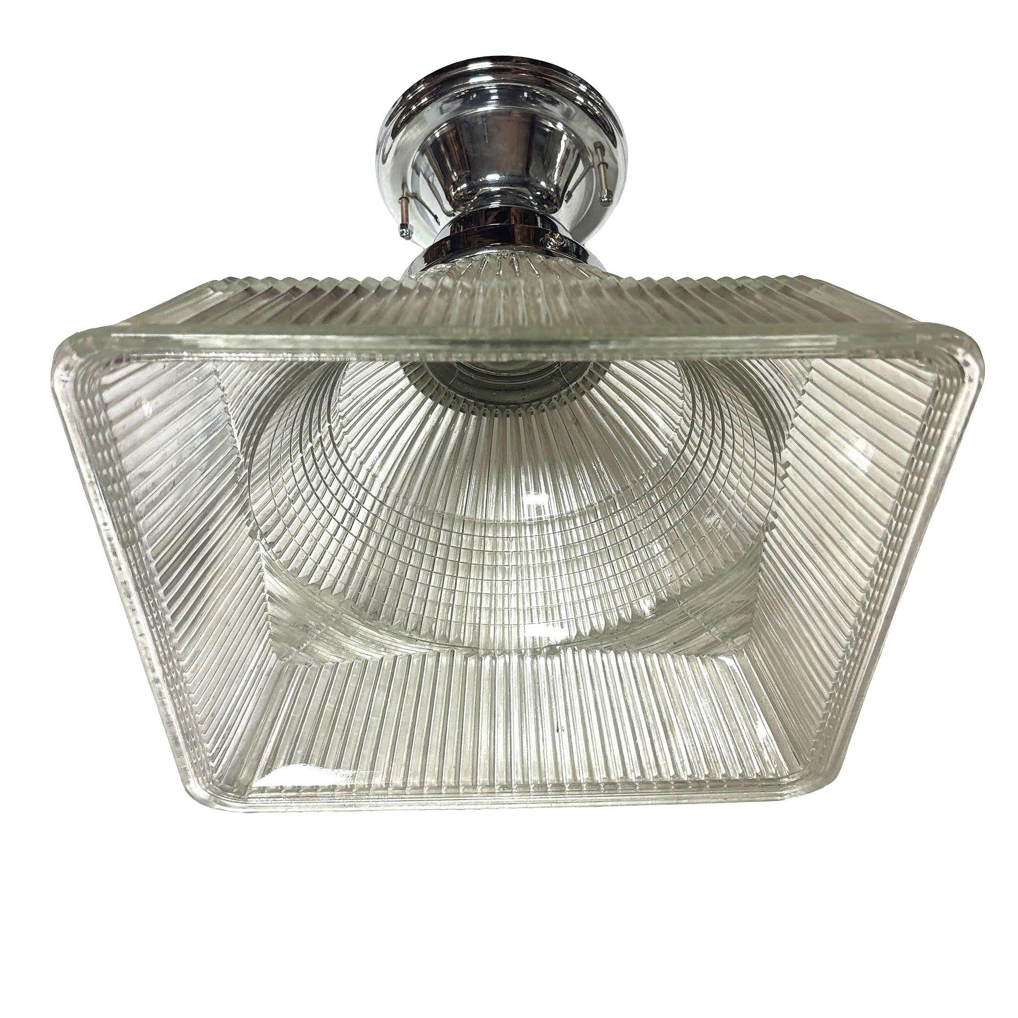 Ciondolo quadrato Holophane a gradini con luce a soffitto cromata In condizioni ottime in vendita a Van Nuys, CA