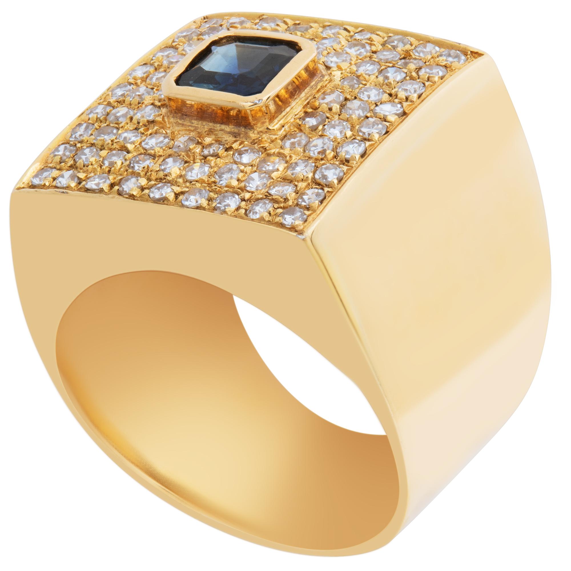 saphhire engagement ring