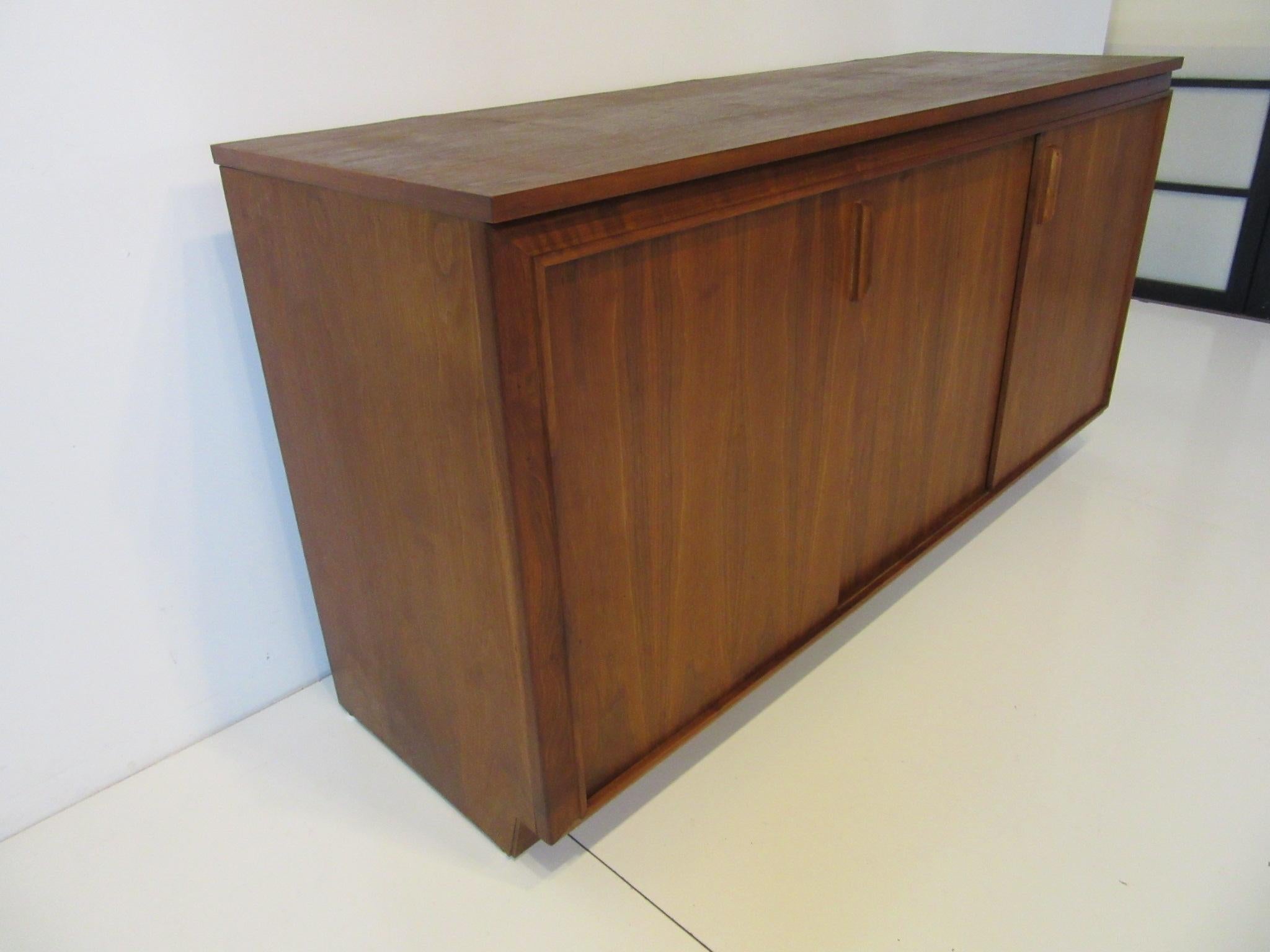 Mid-Century Modern Stereo / Record Walnut Cabinet by Barzilay