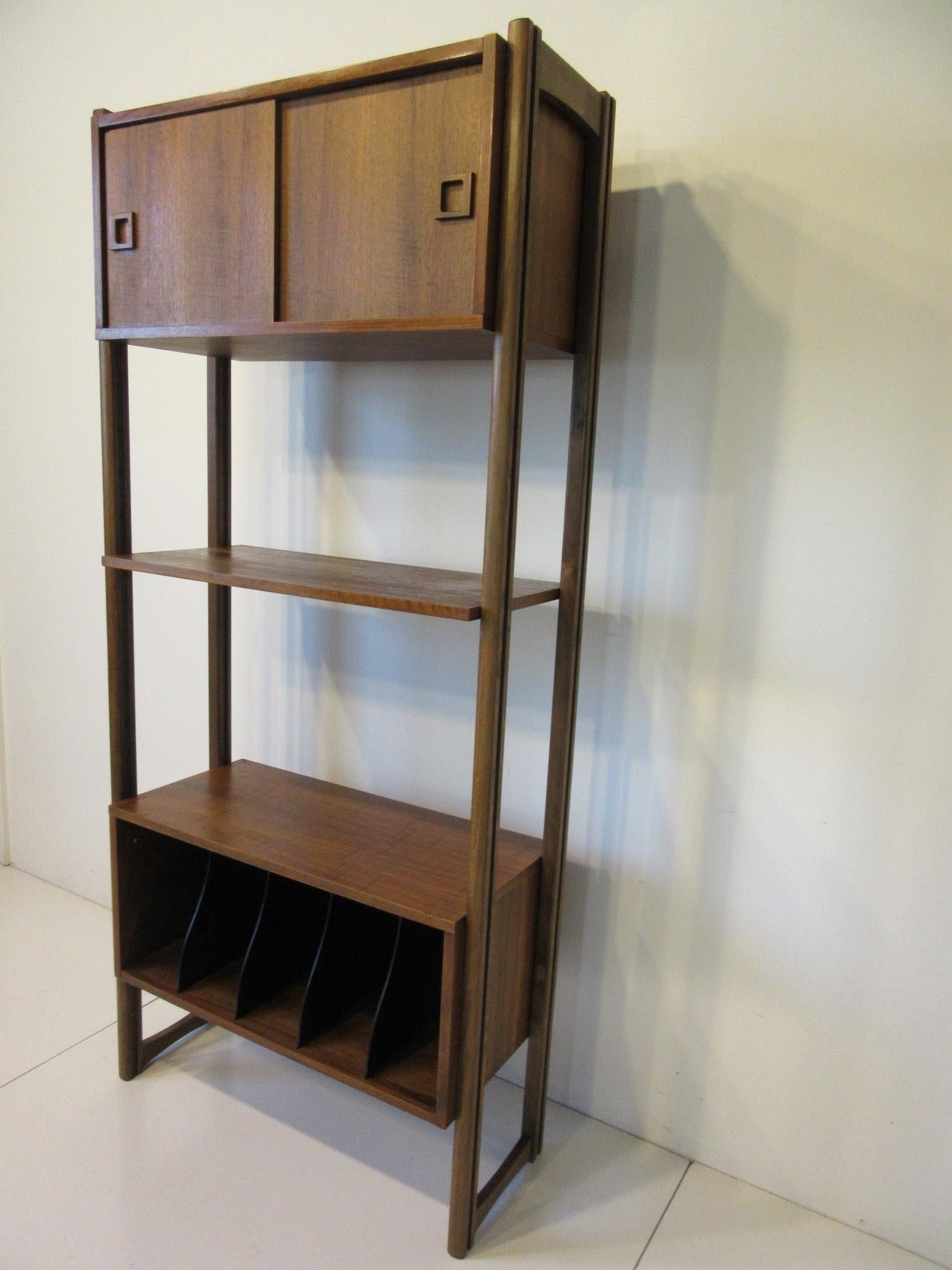 Mid-Century Modern Stereo / Record Walnut Storage Wall Unit