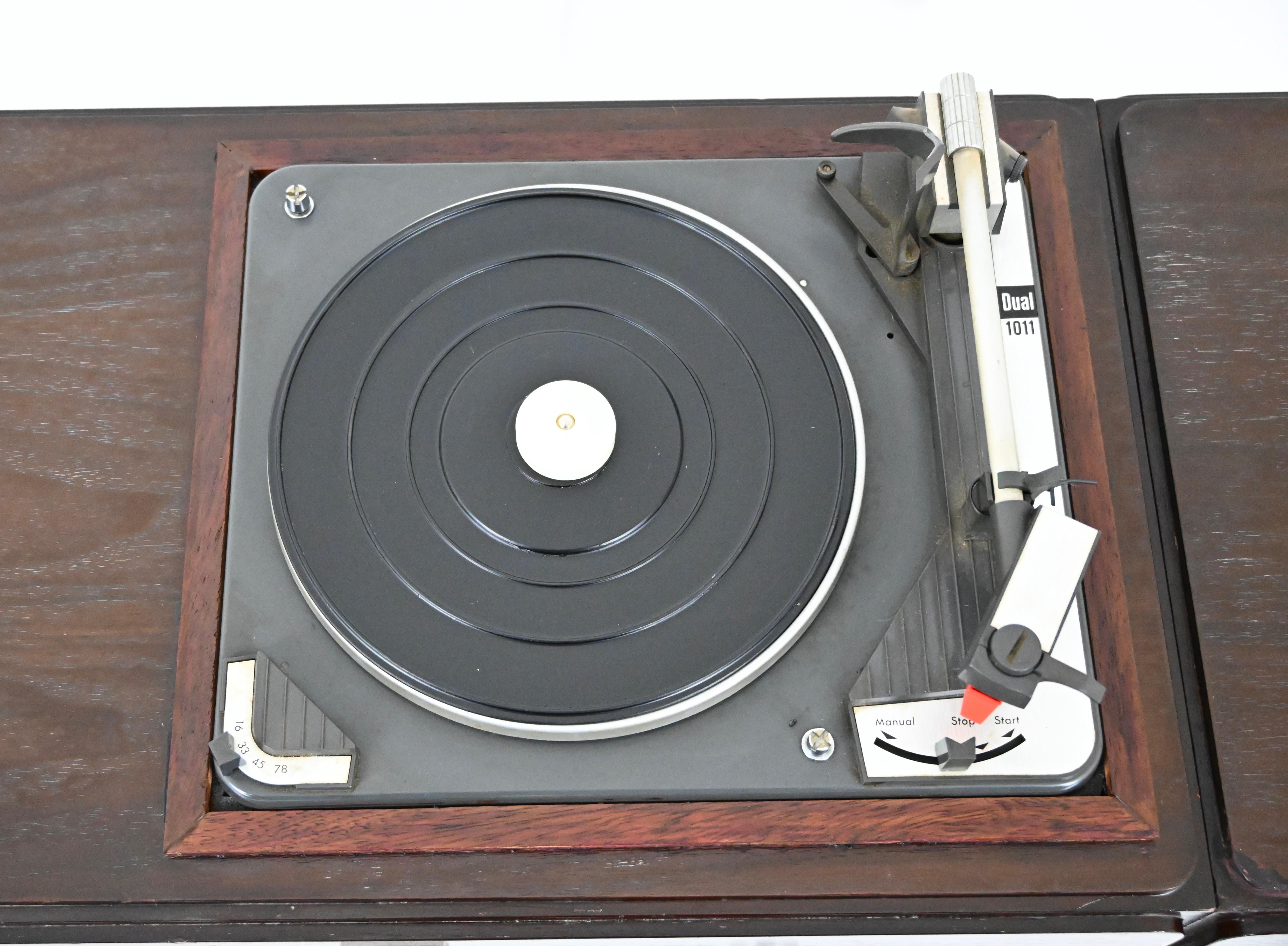 Stéréo RR-126  radio de Pier Giacomo & Achille Castiglioni pour Brionvega, années 1960 en vente 3