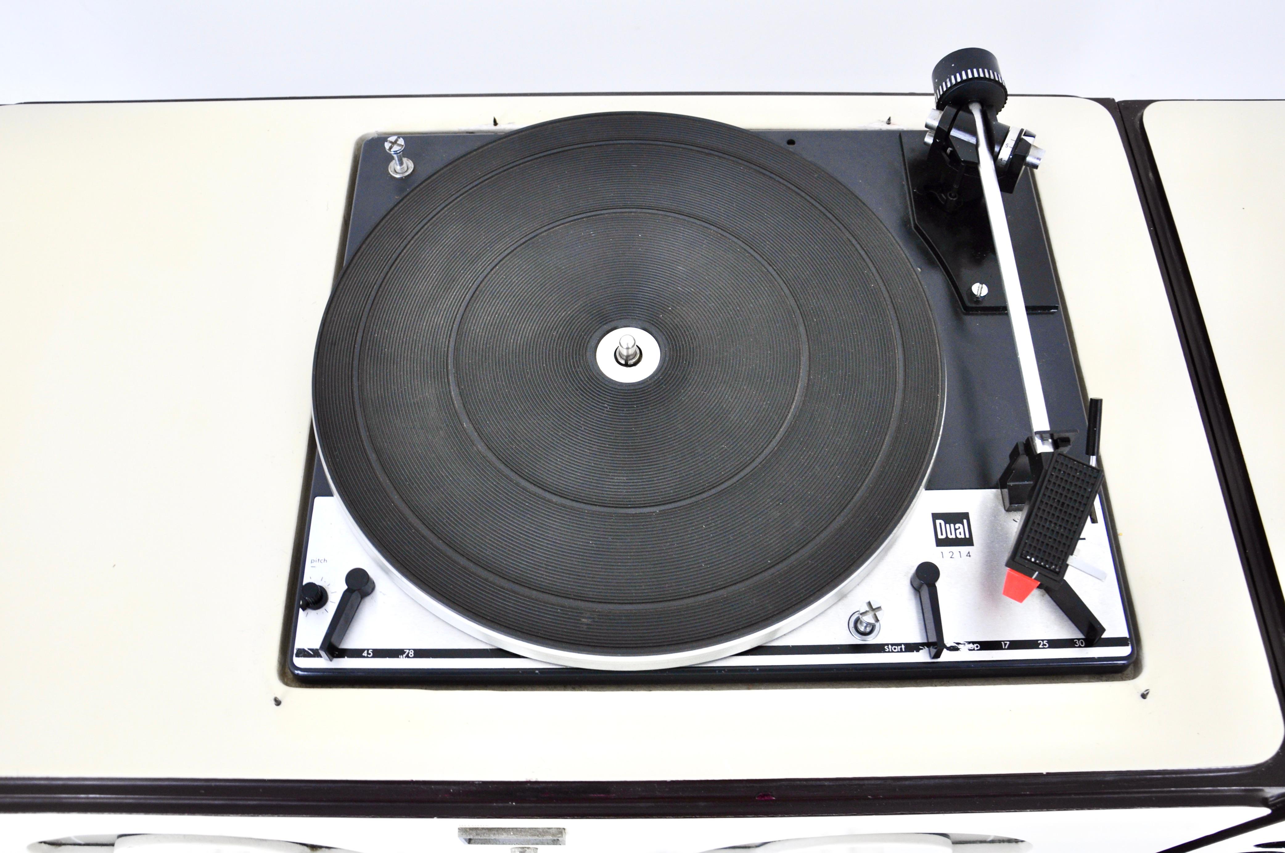 Radio stéréophonique RR-126 de F.lli Castiglioni pour Brionvega, années 1960 3