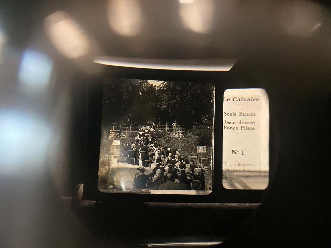 Stereoscope by Unis France, France, circa 1910 5