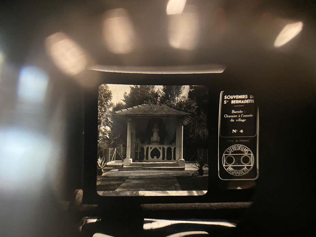 Stereoscope by Unis France, France, circa 1910 11
